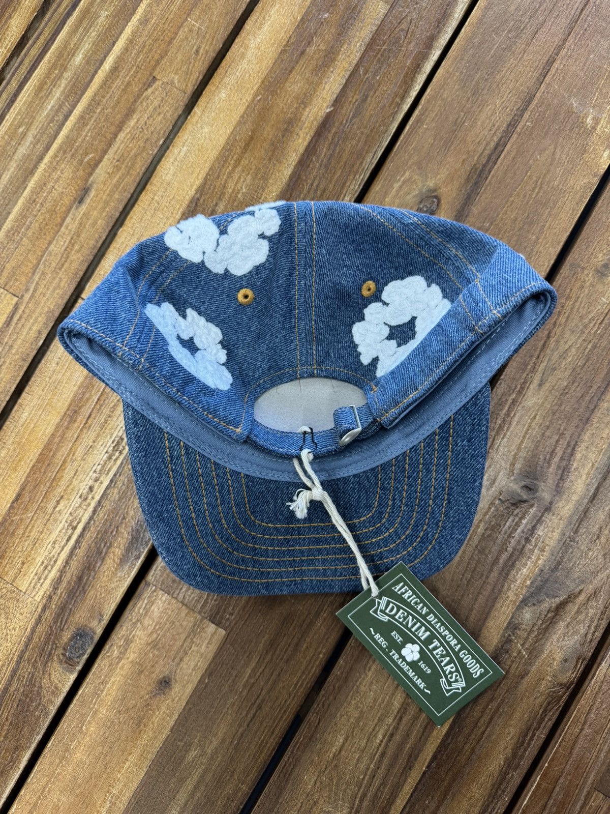DENIM TEARS DENIM TEAR Wreath Adjustable Hat DENIM Size ONE SIZE - 4 Thumbnail