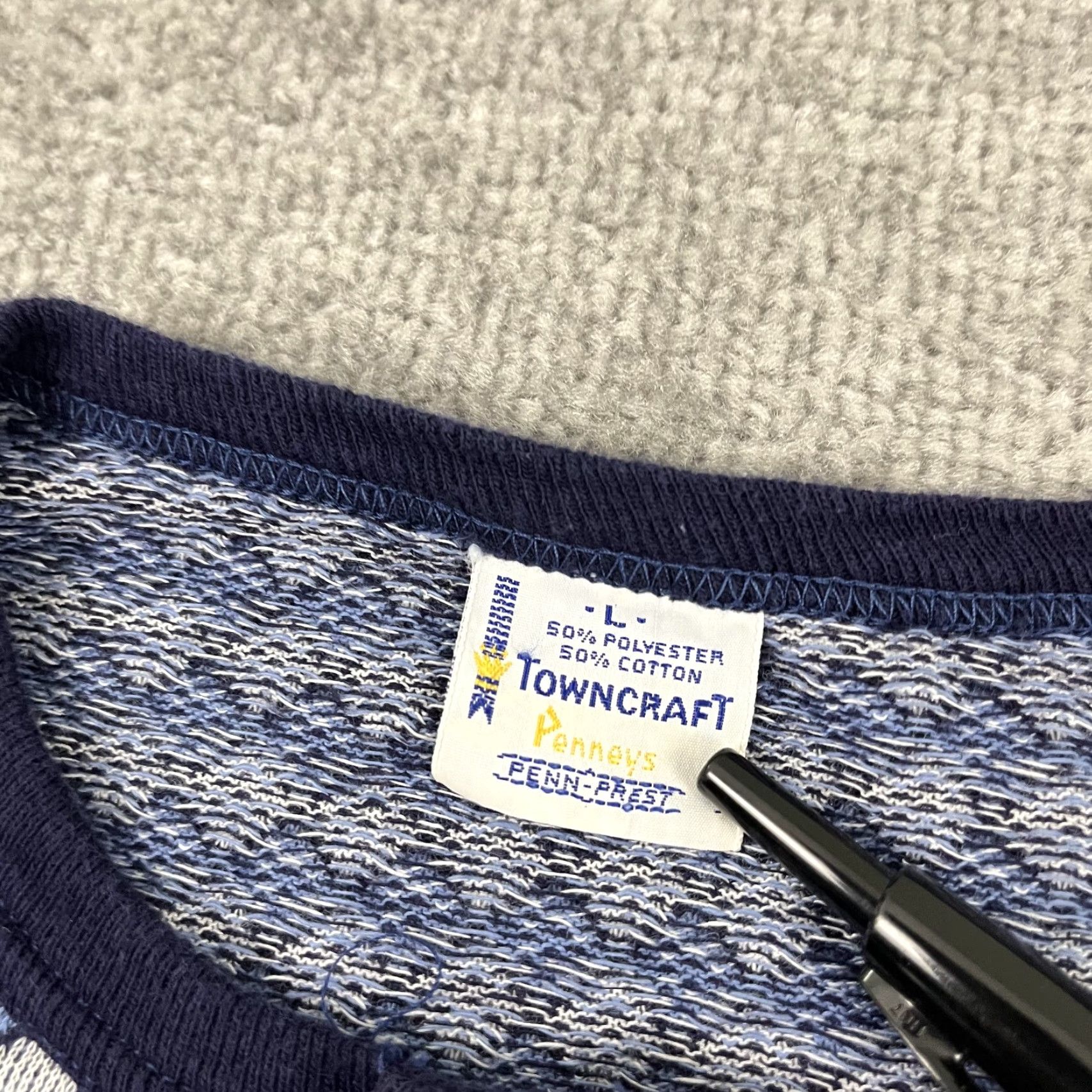Vintage VTG TownCraft Pennys Shirt Men Large Blue Geometric Henley Long Sleeve Skate 90s Size US L / EU 52-54 / 3 - 2 Thumbnail