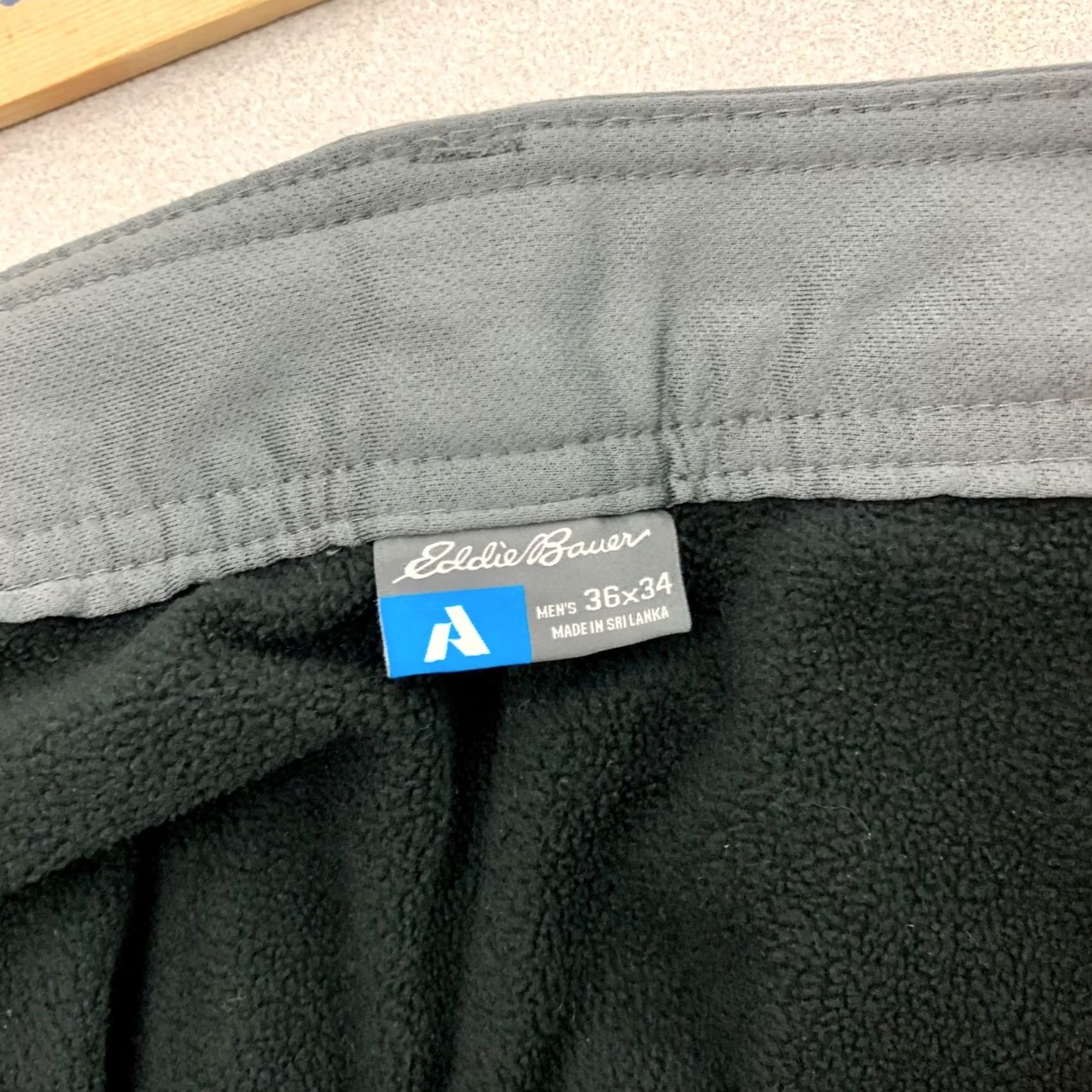 Eddie Bauer VINTAGE? No. Size US 36 / EU 52 - 4 Thumbnail