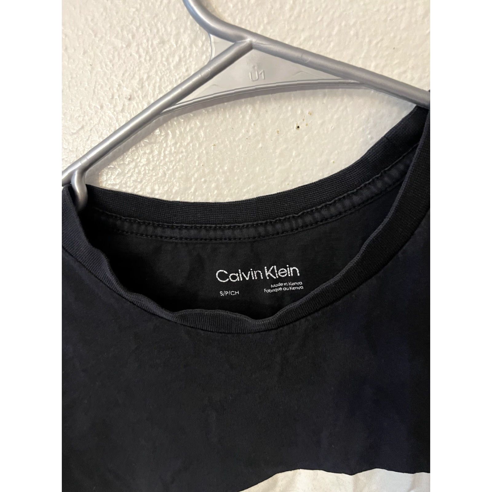 Calvin Klein VINTAGE Calvin Klein Shirt Men Small Black Graphic Tee Short Sleeve S Mens Tee Graphic Tee Size US 29 - 2 Thumbnail