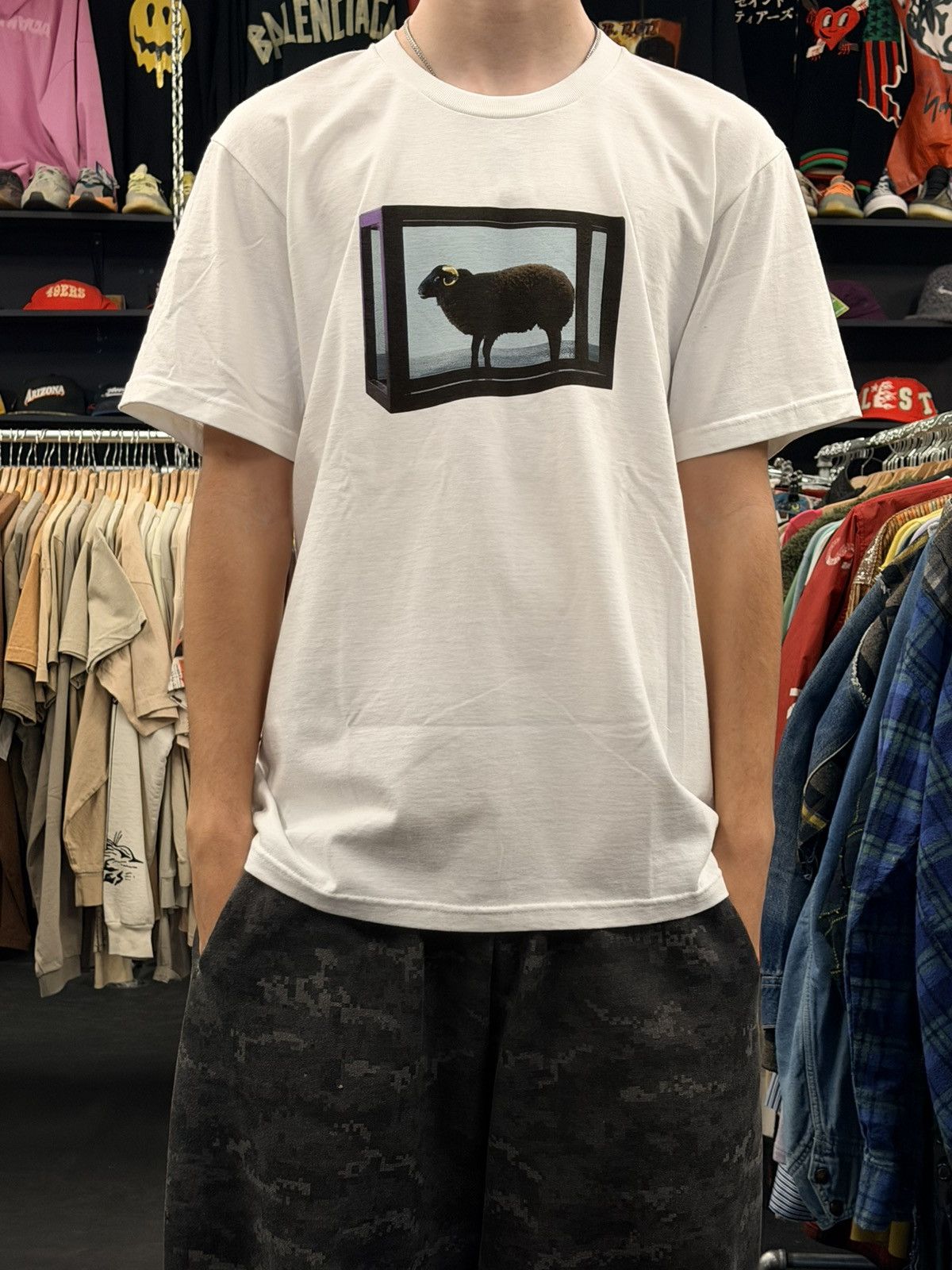 Supreme Supreme Sheep Logo T-Shirt Size US M / EU 48-50 / 2 - 1 Thumbnail