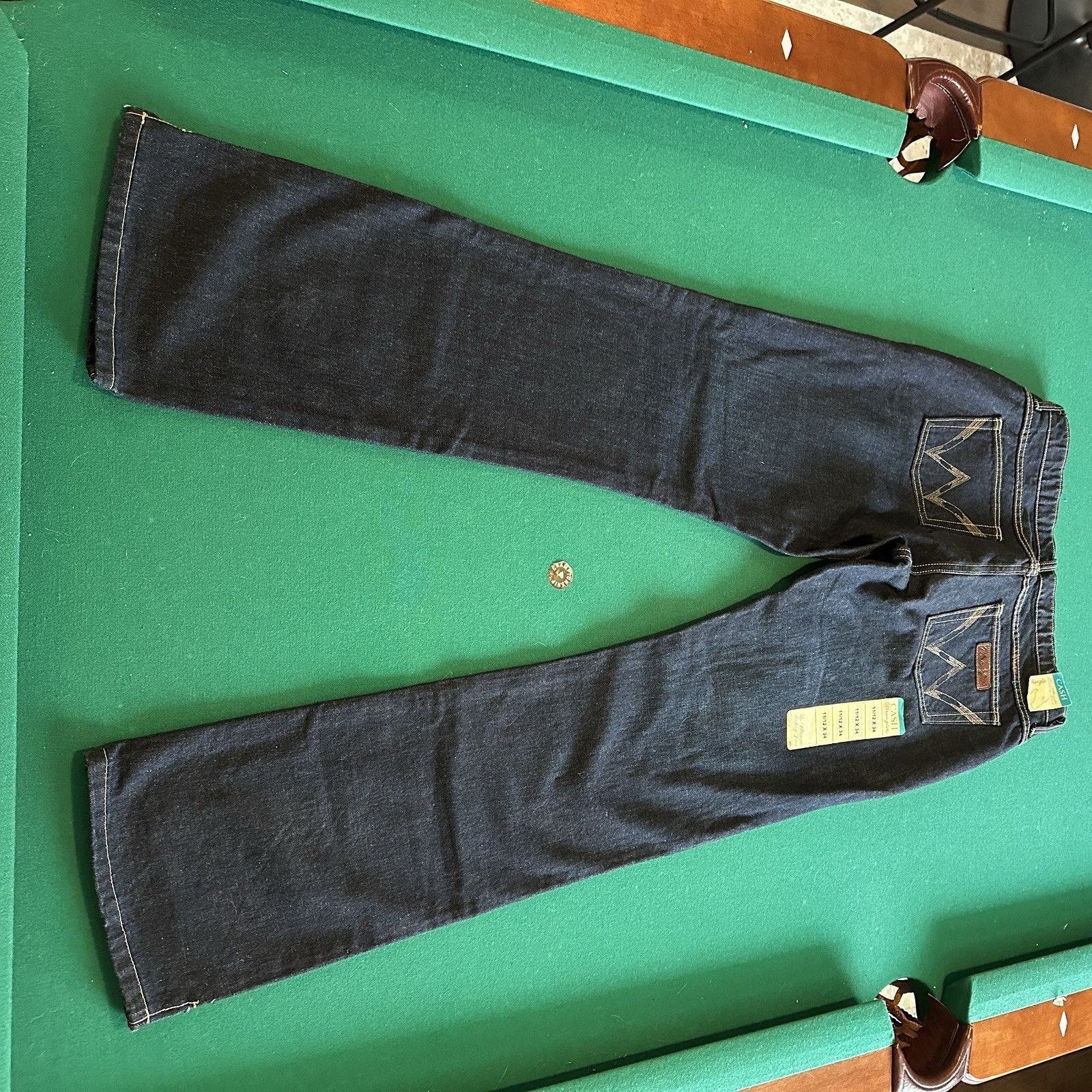 Wrangler Wrangler Cash Women’s No Gap Jeans 11/12 x 34 Dark Wash NWT Size 34" / US 12 / IT 48 - 12 Thumbnail