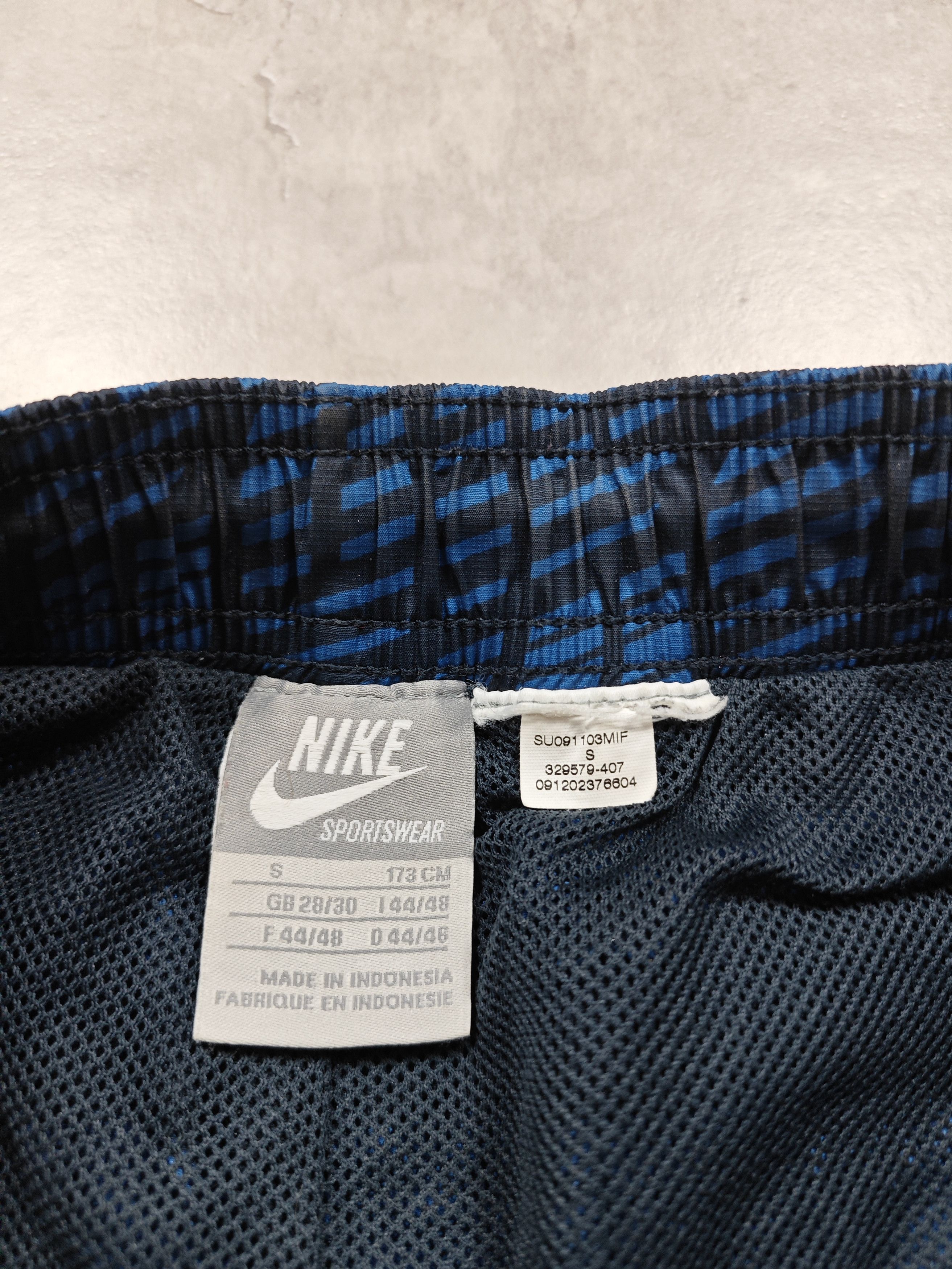 Nike Nike Vintage Shorts Size US 31 - 8 Thumbnail