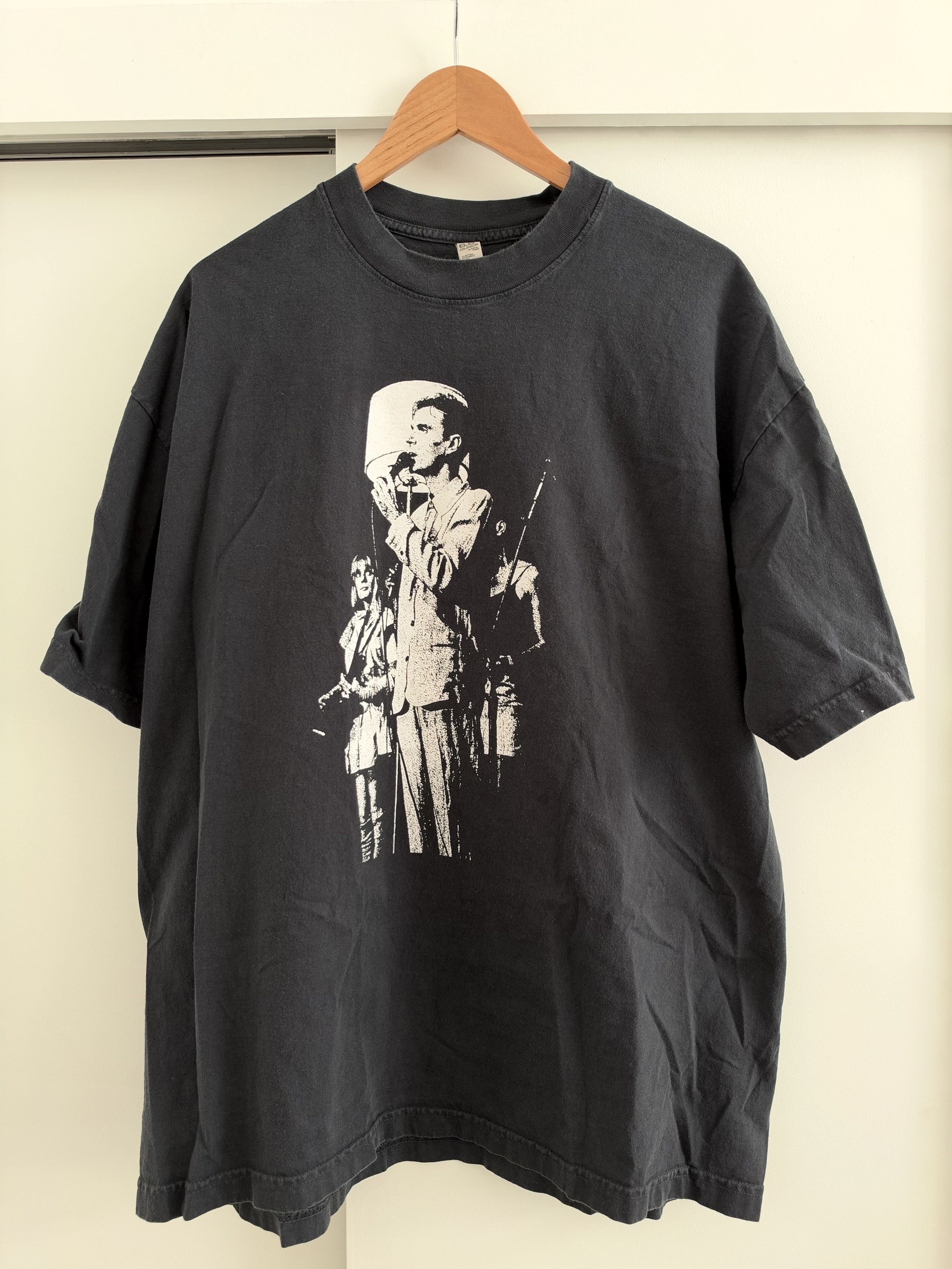 Band Tees Rusty Mailbox Stop Making Sense Big Suit t-shirt, XL Size US XL / EU 56 / 4 - 1 Thumbnail