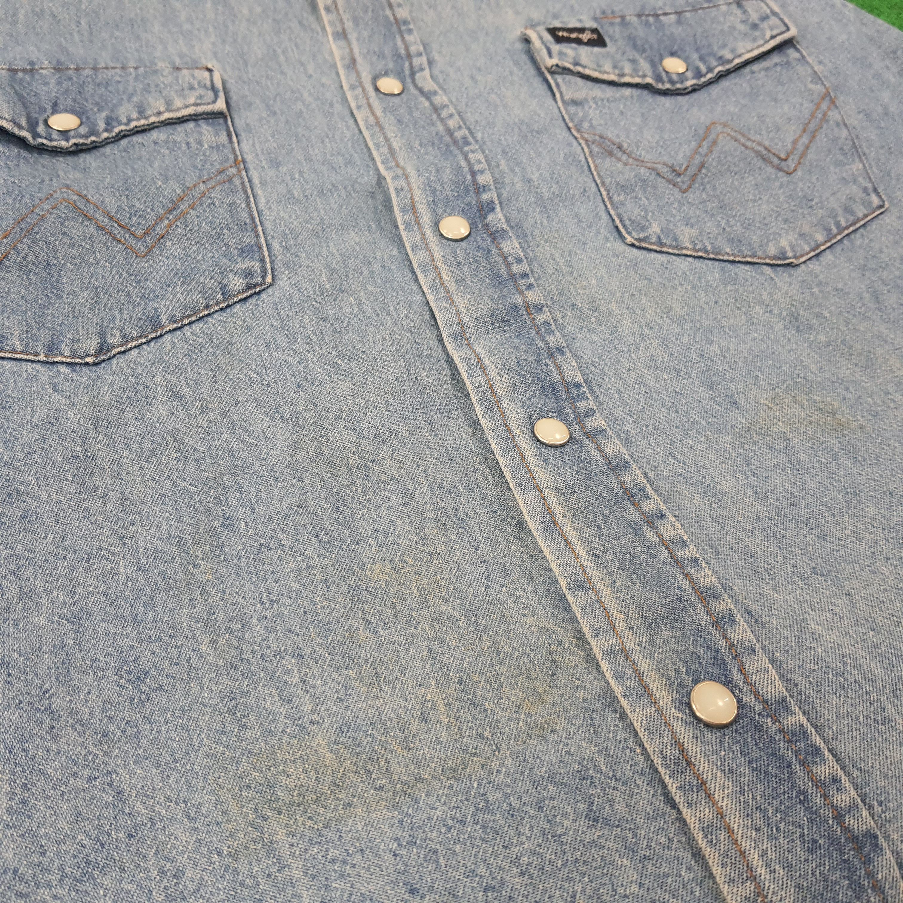 Vintage × Wrangler Vintage Wrangler Denim Button Up Shirt C219N8 Size US M / EU 48-50 / 2 - 10 Thumbnail