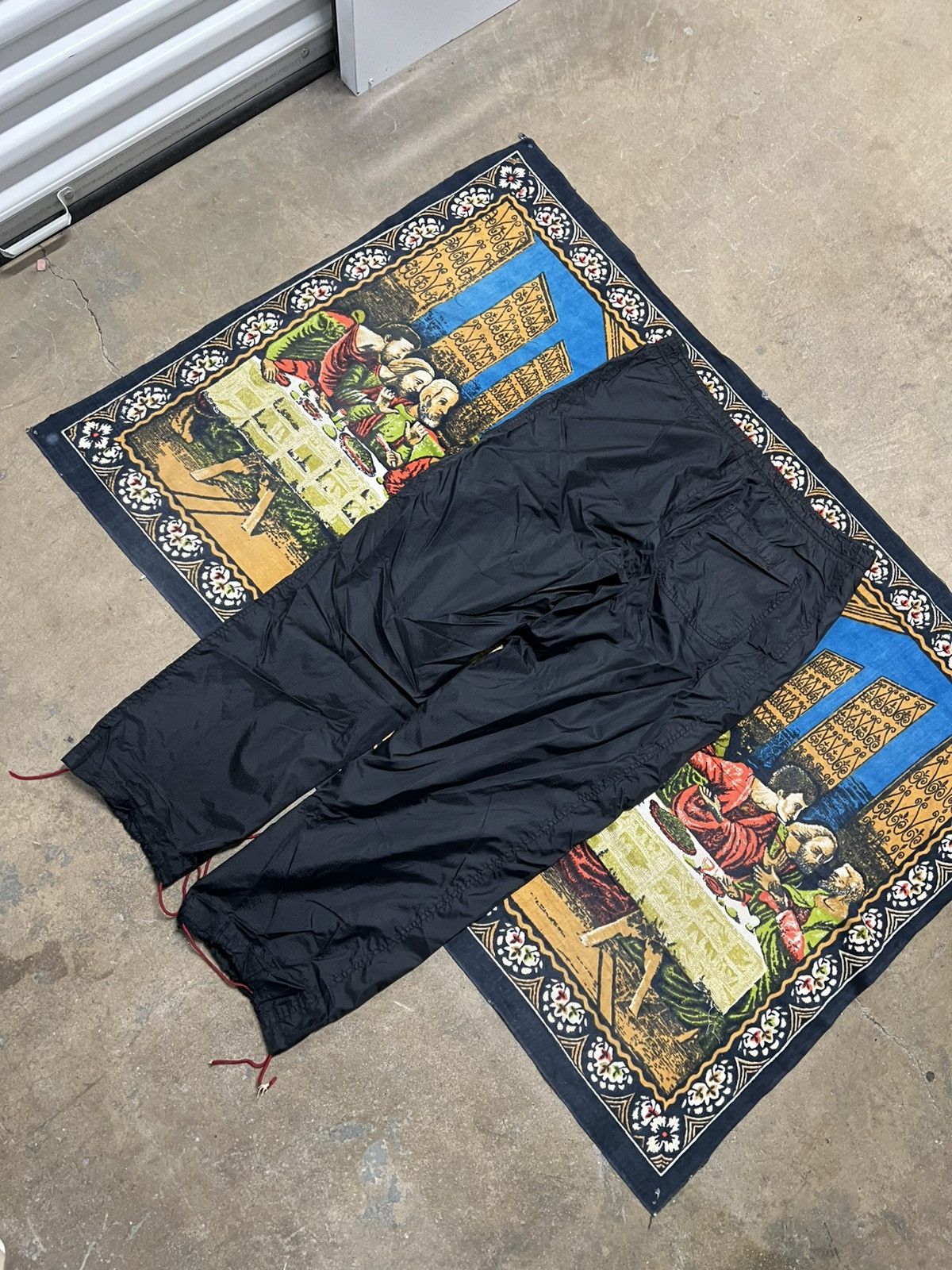 Nike Vintage Black Red Nike track pants Baggy Skater y2k Sports Size US 34 / EU 50 - 9 Thumbnail