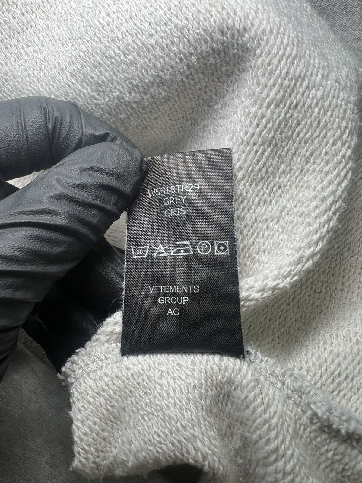Tommy Hilfiger × Vetements Tommy Hilfiger X Vêtements 2018 over size hoodie Size US XL / EU 56 / 4 - 7 Thumbnail