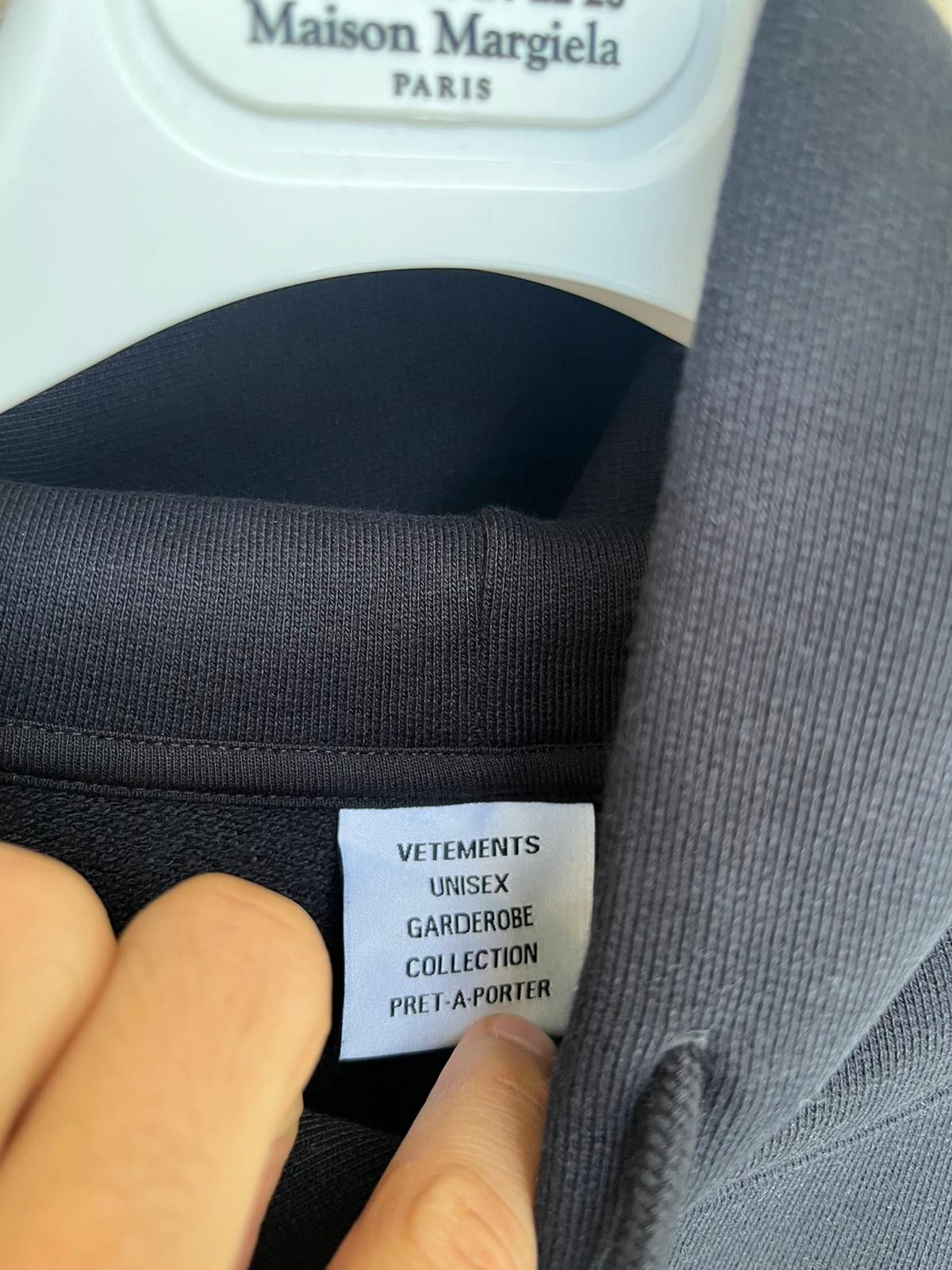 Vetements Sweet Logo Hoodie in Black Size US S / EU 44-46 / 1 - 9 Thumbnail