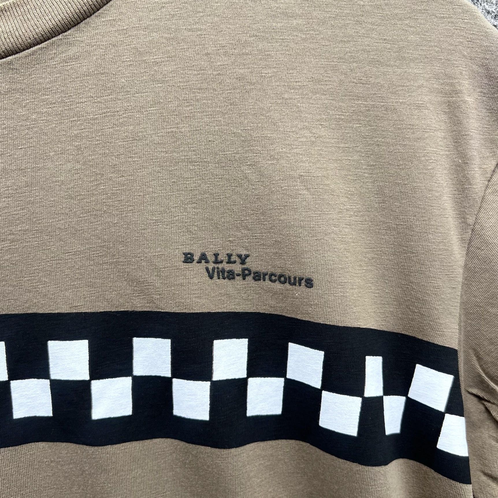 Bally Bally Shirt Mens 38 Brown Checkerboard Vita-Parcours Cotton Tee Graphic Shirt Mens 38 Beige Graphic Print Racing Cute Sports Tee Size US M / EU 48-50 / 2 - 7 Thumbnail