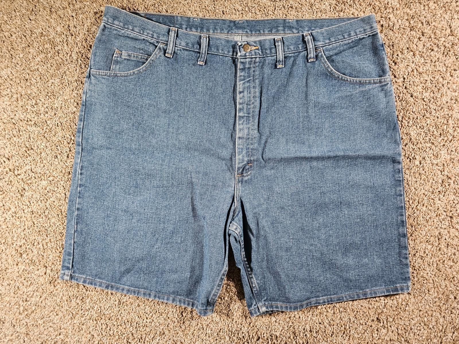 Wrangler Wrangler Sz 46 Relaxed Fit Denim Jeans Shorts Size US 44 / EU 60 - 1 Thumbnail