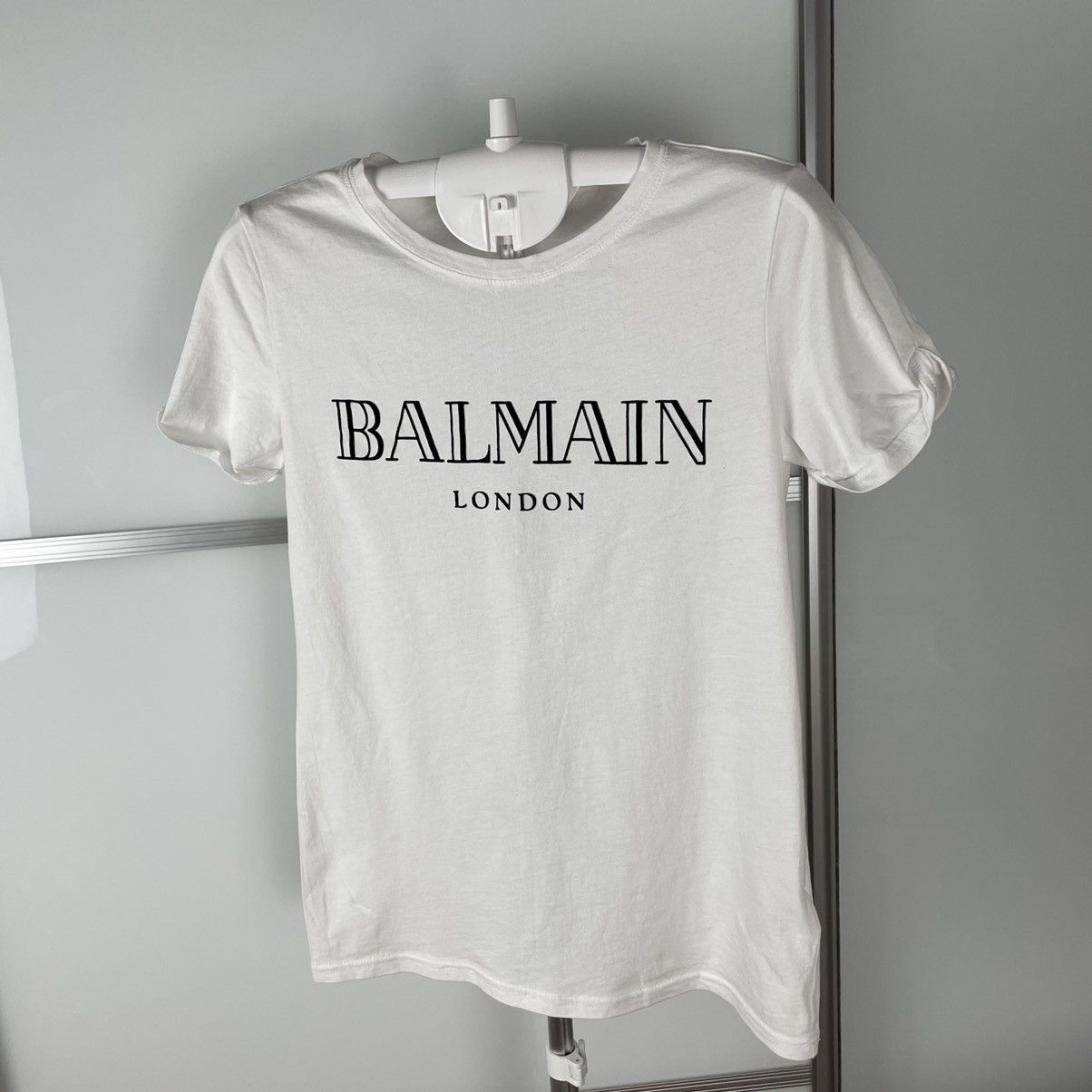 Balmain × H&M Balmain x H&M logo tee Size XS / US 0-2 / IT 36-38 - 2 Thumbnail