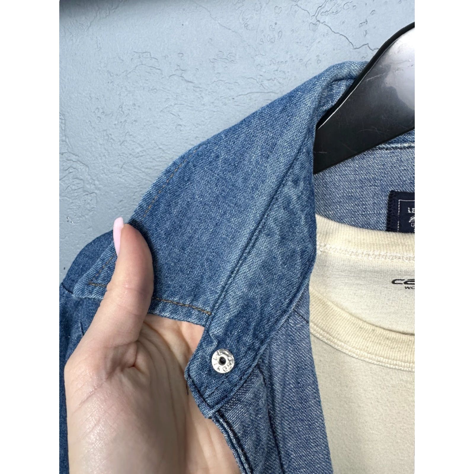 Levi's Levi's 90s Vintage Mens Denim Shirt Orange Tab Size S Shirt Mens Denim Blue 90s Size US S / EU 44-46 / 1 - 5 Thumbnail