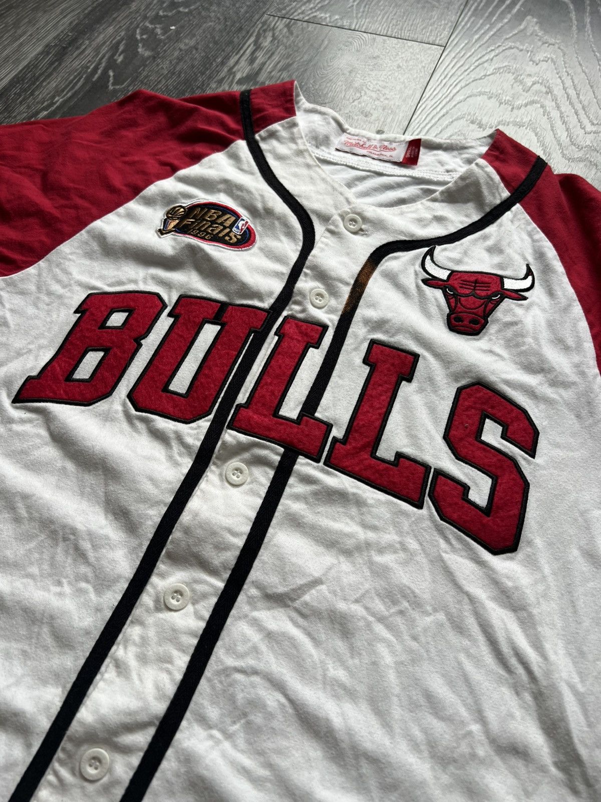 Mitchell & Ness Authentic Shirt Chicago Bulls Size US S / EU 44-46 / 1 - 2 Thumbnail