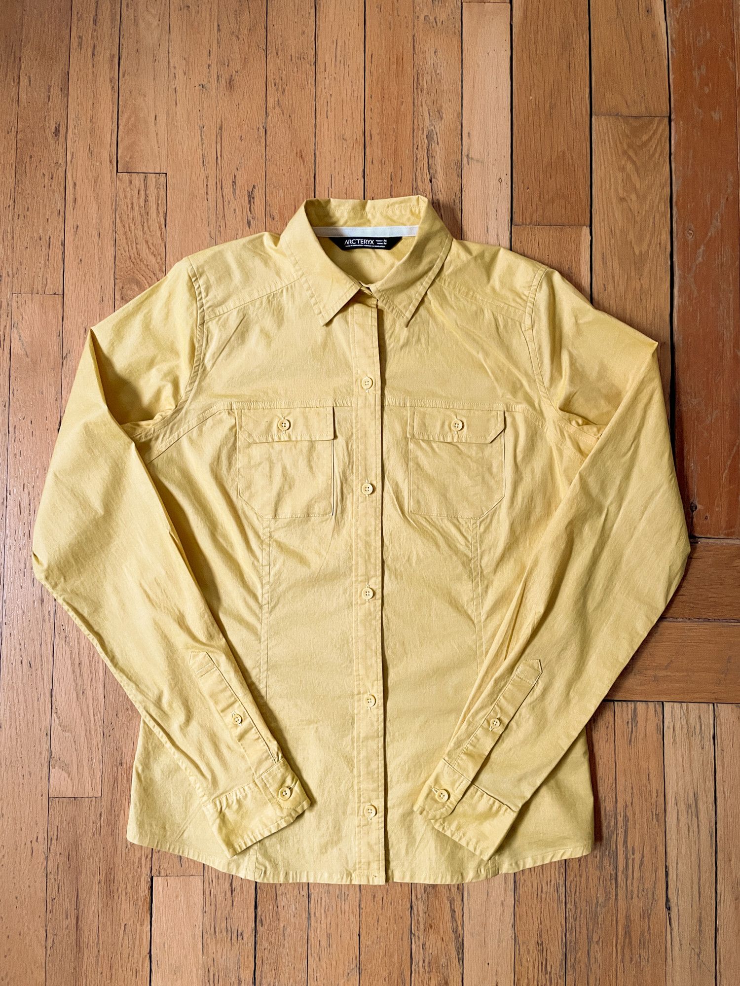 Arc'teryx 2015 Arc'Teryx Long Sleeve Button Up Shirt Size M / US 6-8 / IT 42-44 - 1 Thumbnail