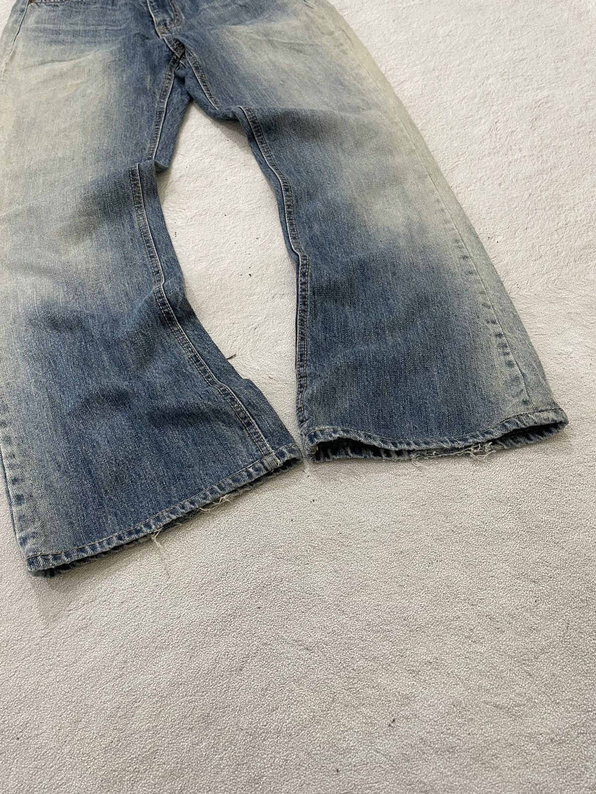 Japanese Brand 2000s OOTJ Mudwash Flare Denim Distressed Japan Y2K Size US 26 / EU 42 - 3 Thumbnail