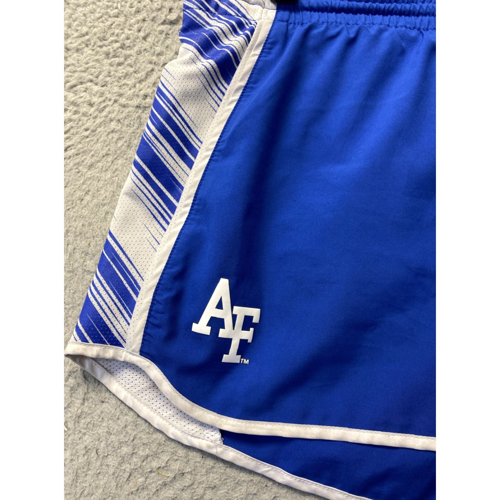 Nike Nike Shorts Women L Adult Group Gym Athletic Train Run Logo Dri Fit /114-48 Size 36" / US 14 / IT 50 - 2 Thumbnail