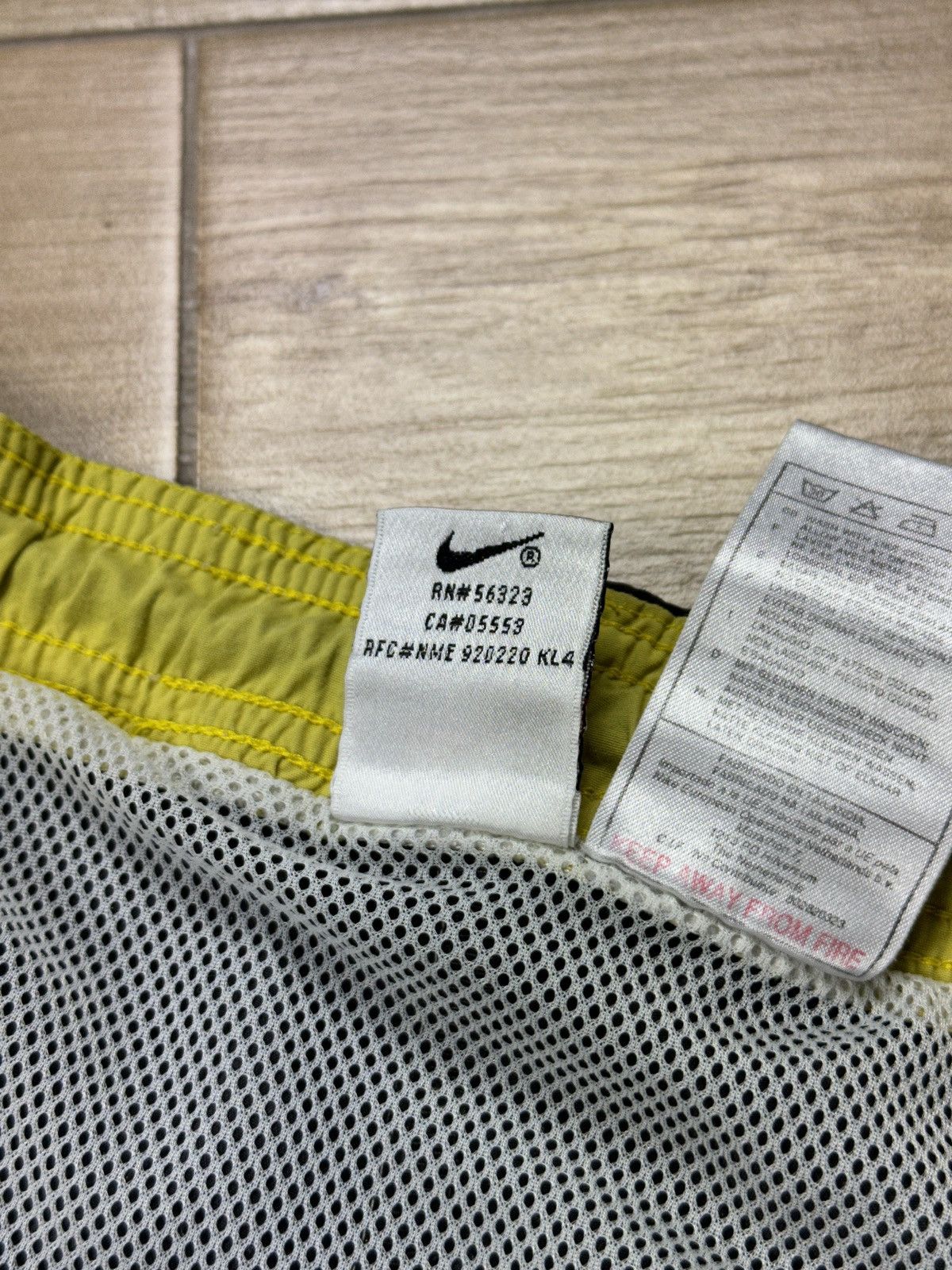 Nike × Vintage Vintage 90’s Nike Big Logo Nylon Shorts Size US 38 / EU 54 - 9 Thumbnail