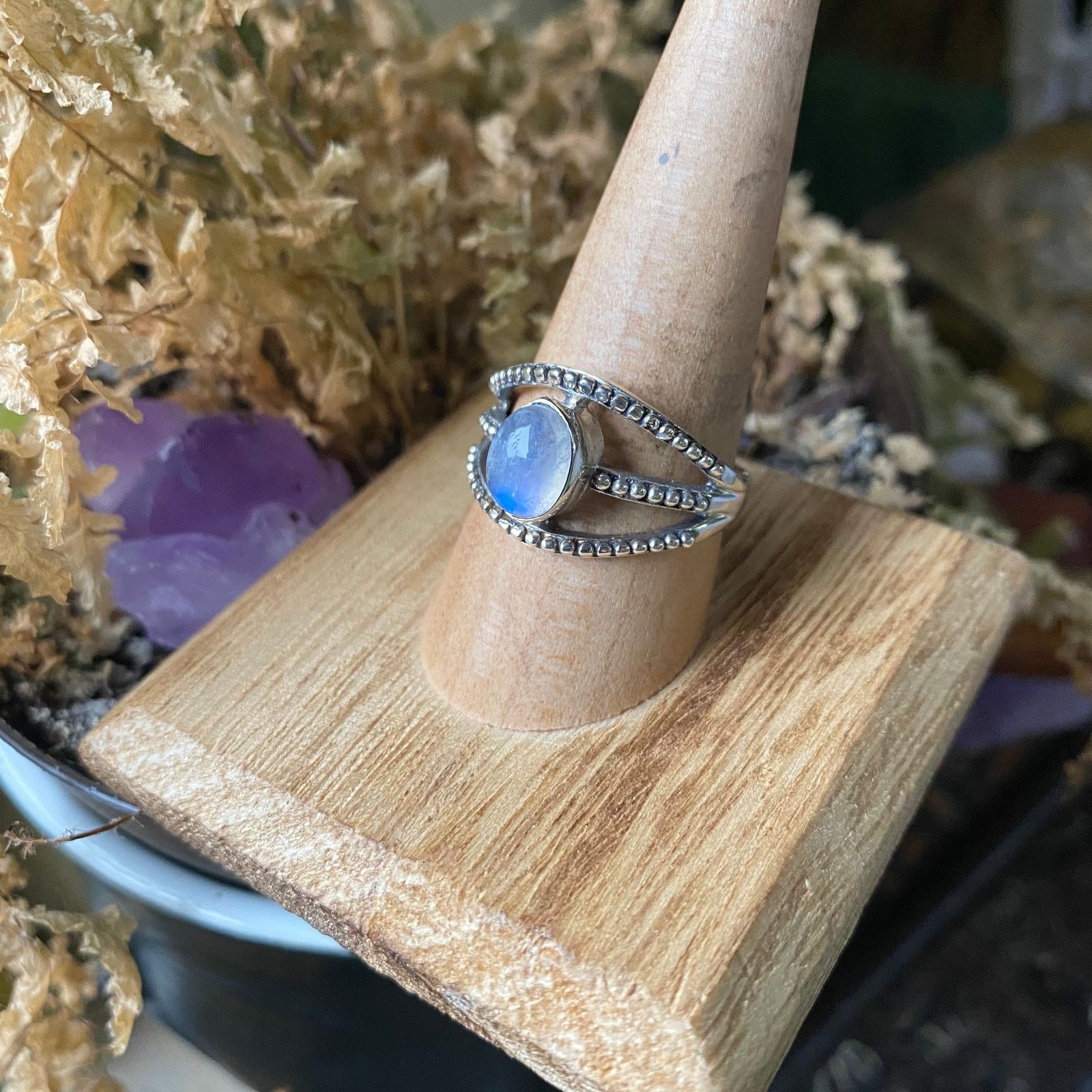 The Unbranded Brand Moonstone Sterling Silver Ring Size 9 Size ONE SIZE - 3 Thumbnail