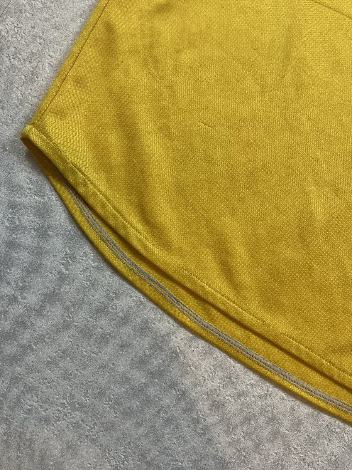 Nike × Vintage 90s Nike Central Swoosh Vintage Y2K Retro Tee T-Shirt Size US S / EU 44-46 / 1 - 9 Thumbnail