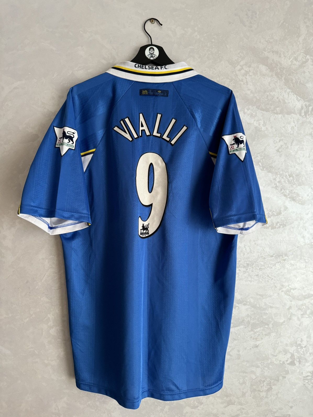 image of Soccer Jersey x Umbro Chelsea Home Kit 1997/99 « Vialli 9 » in Blue, Men's (Size XL)