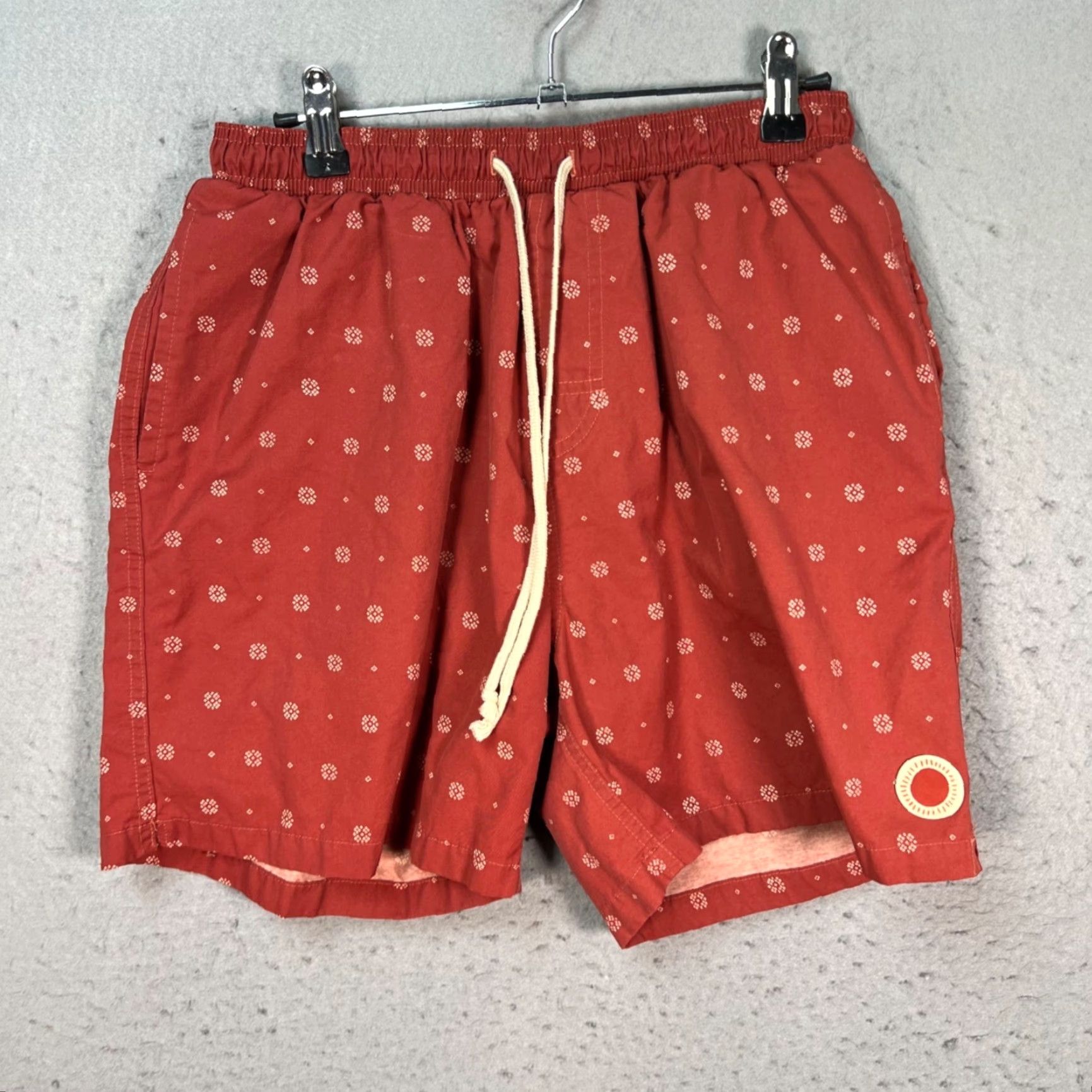 Vintage Mollusk Womens Large Red Elastic Waist Shorts Bermuda Cotton Blend Floral Pattern Size 36" / US 14 / IT 50 - 2 Thumbnail