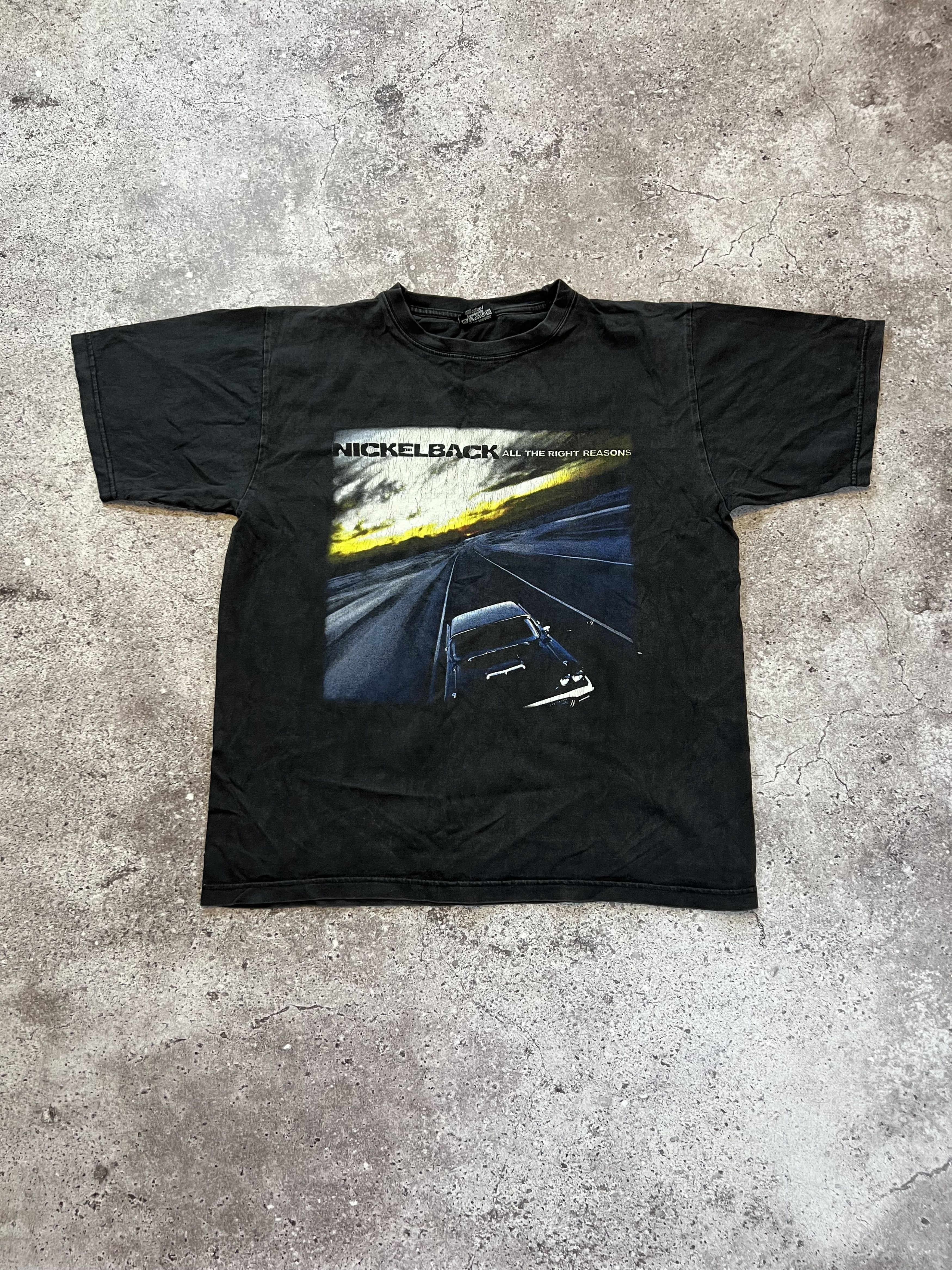 Band Tees Vintage 90s Nickelback band tee big logo streetwear size S Size US S / EU 44-46 / 1 - 1 Thumbnail