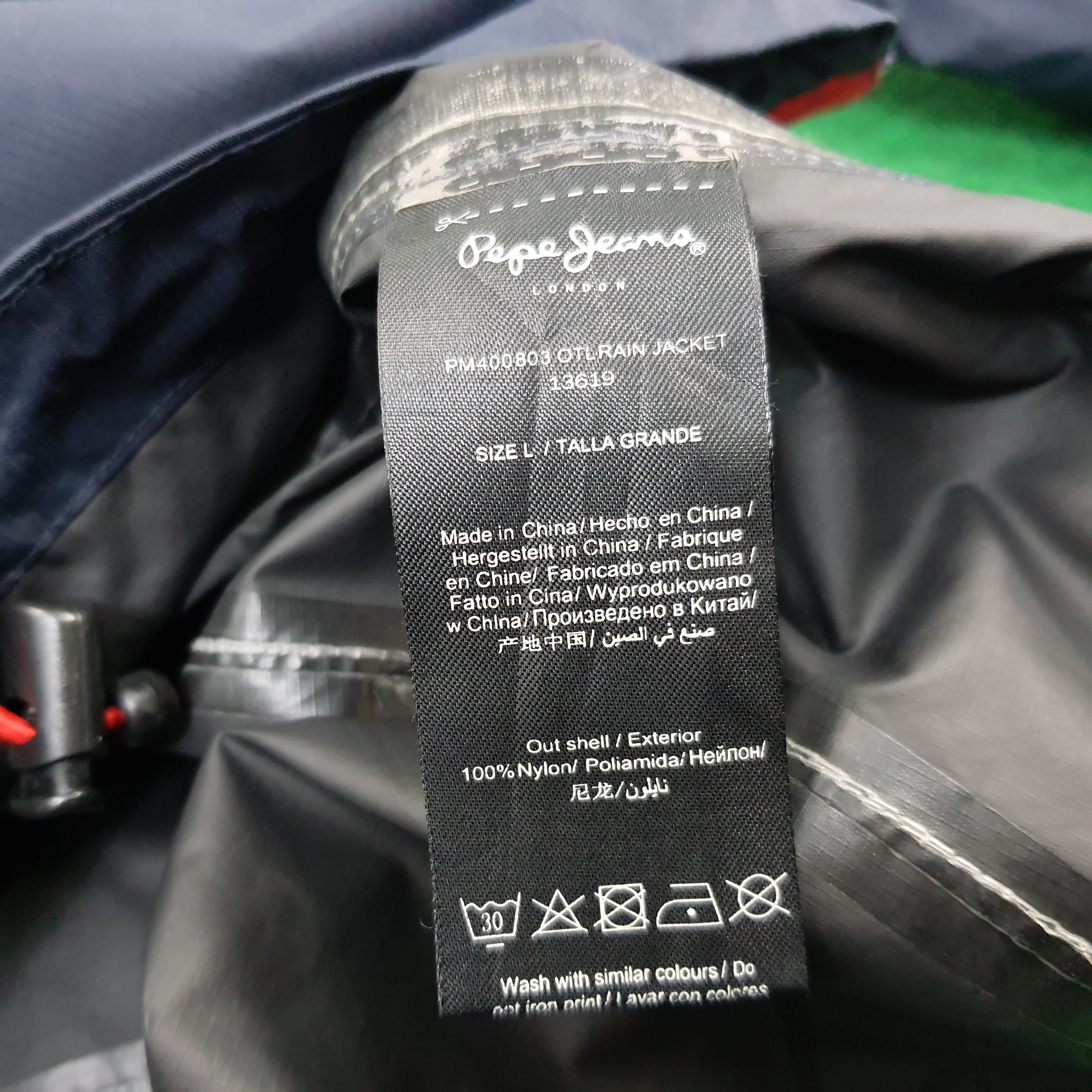 Pepe Jeans × Red Bull × Vintage Vintage Pepe Jeans Red Bull Rain Coat Hoodie Jacket Size US L / EU 52-54 / 3 - 8 Thumbnail