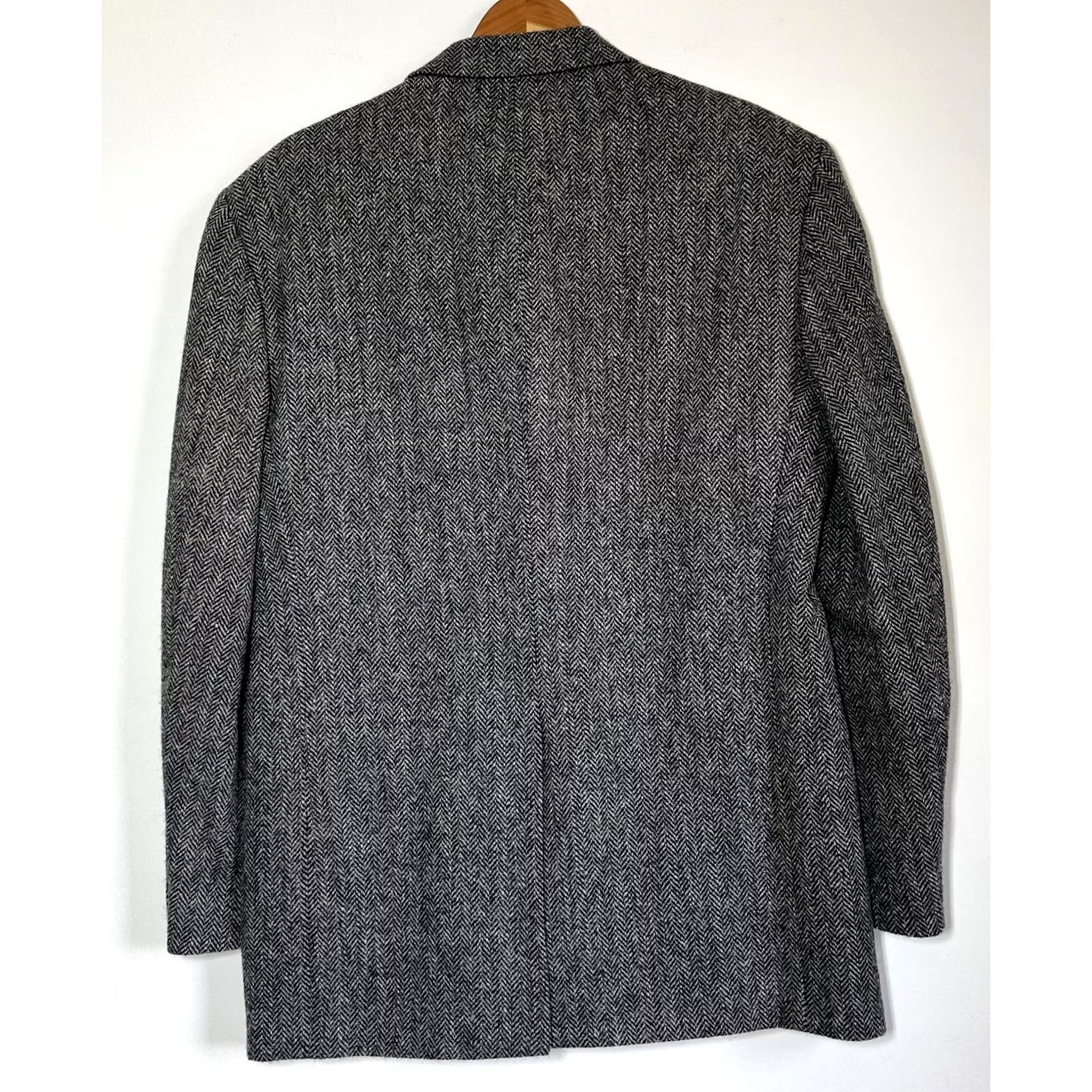 Harris Tweed VINTAGE Harris Tweed Blazer Jacket Mens 40R Gray Wool Tweed Herringbone Regular Classic PF Pockets Size 40R - 2 Thumbnail