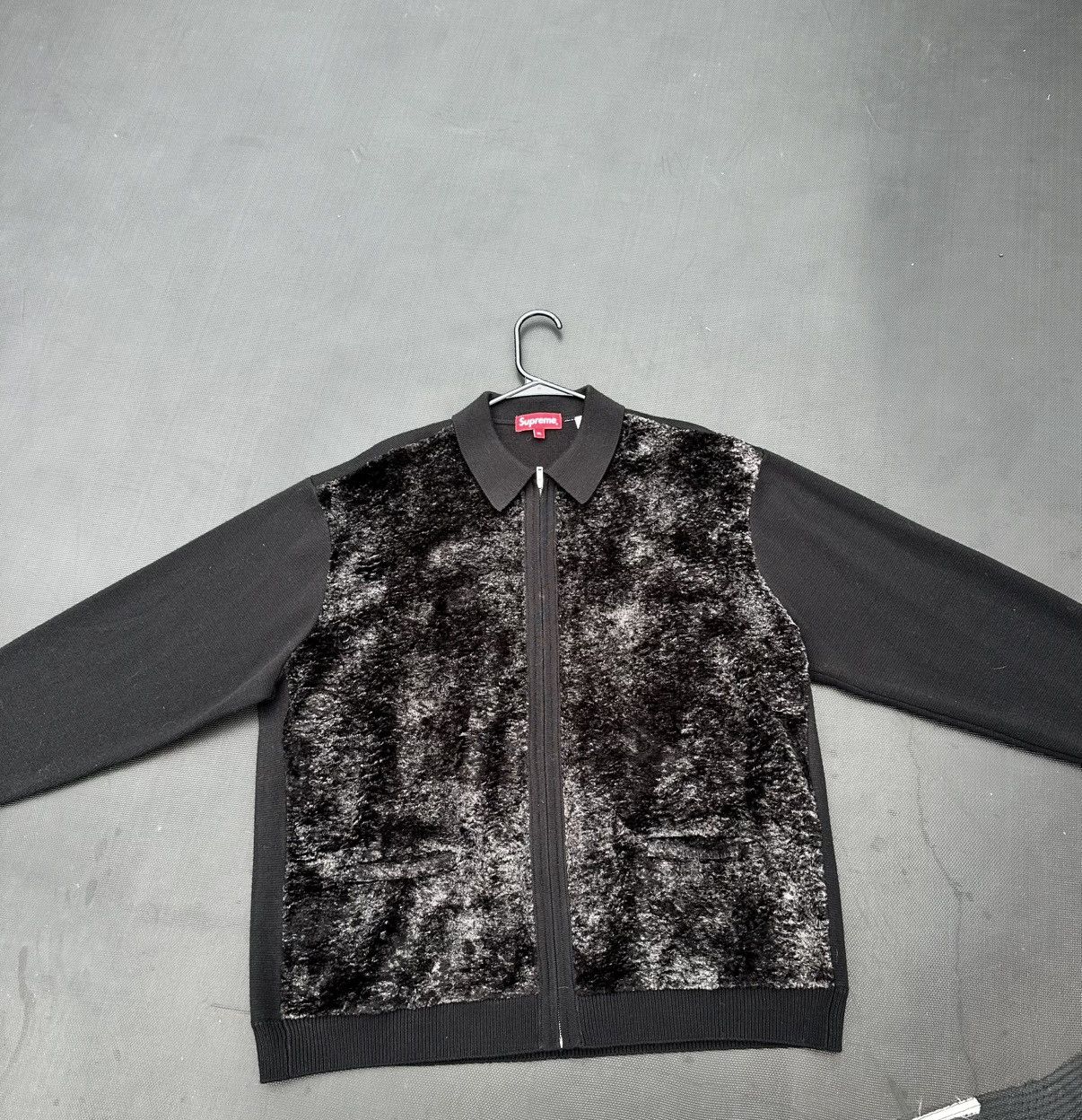 トップス Supreme Faux Fur Zip Up Cardigan Supreme Faux Fur Zip Up Cardigan (FW22) - $228