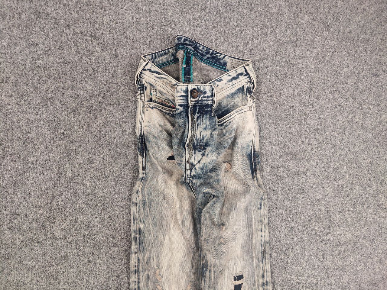 Diesel Diesel Thanaz Vintage Washed Distressed Denim Jeans l.g.b. Size US 30 / EU 46 - 4 Thumbnail