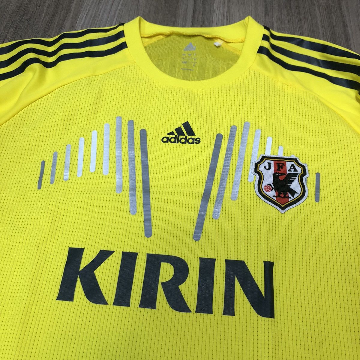 Adidas × Japanese Brand Japan 12/13 formotion training shirt Size US L / EU 52-54 / 3 - 3 Thumbnail
