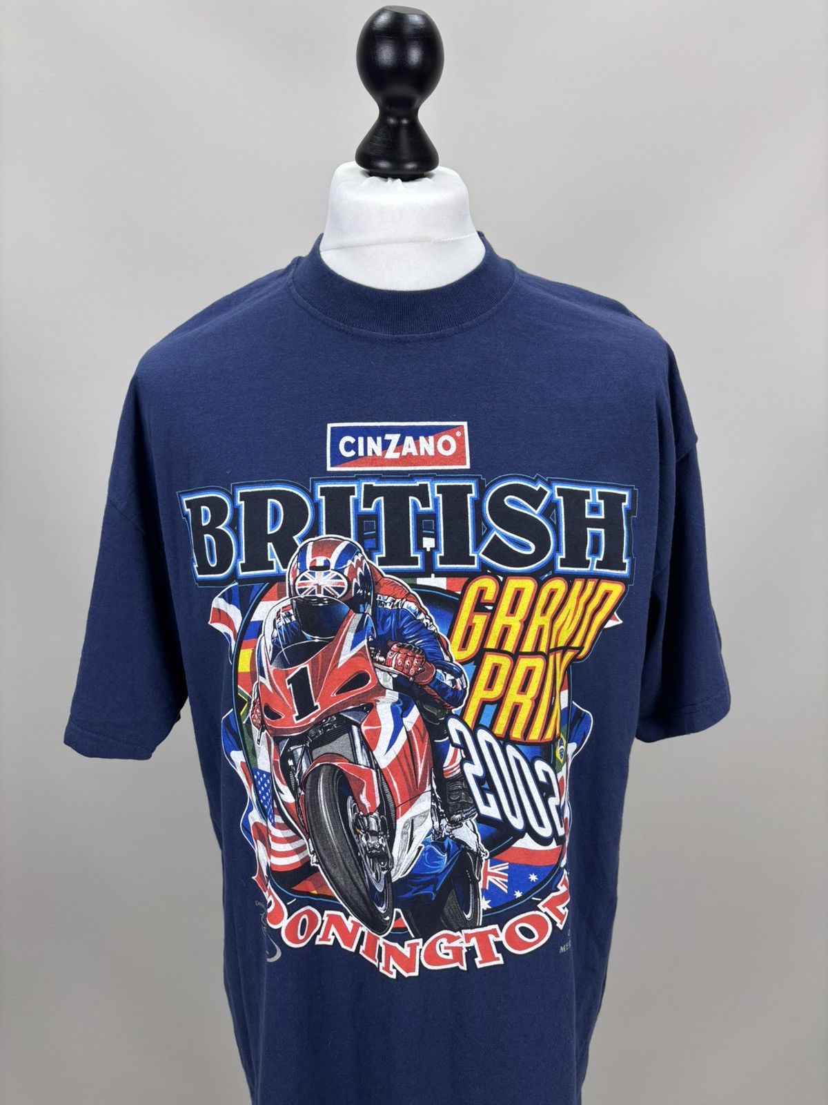 Vintage Mens vintage t shirt British Grand Prix 2002 Donington Size US XL / EU 56 / 4 - 2 Thumbnail