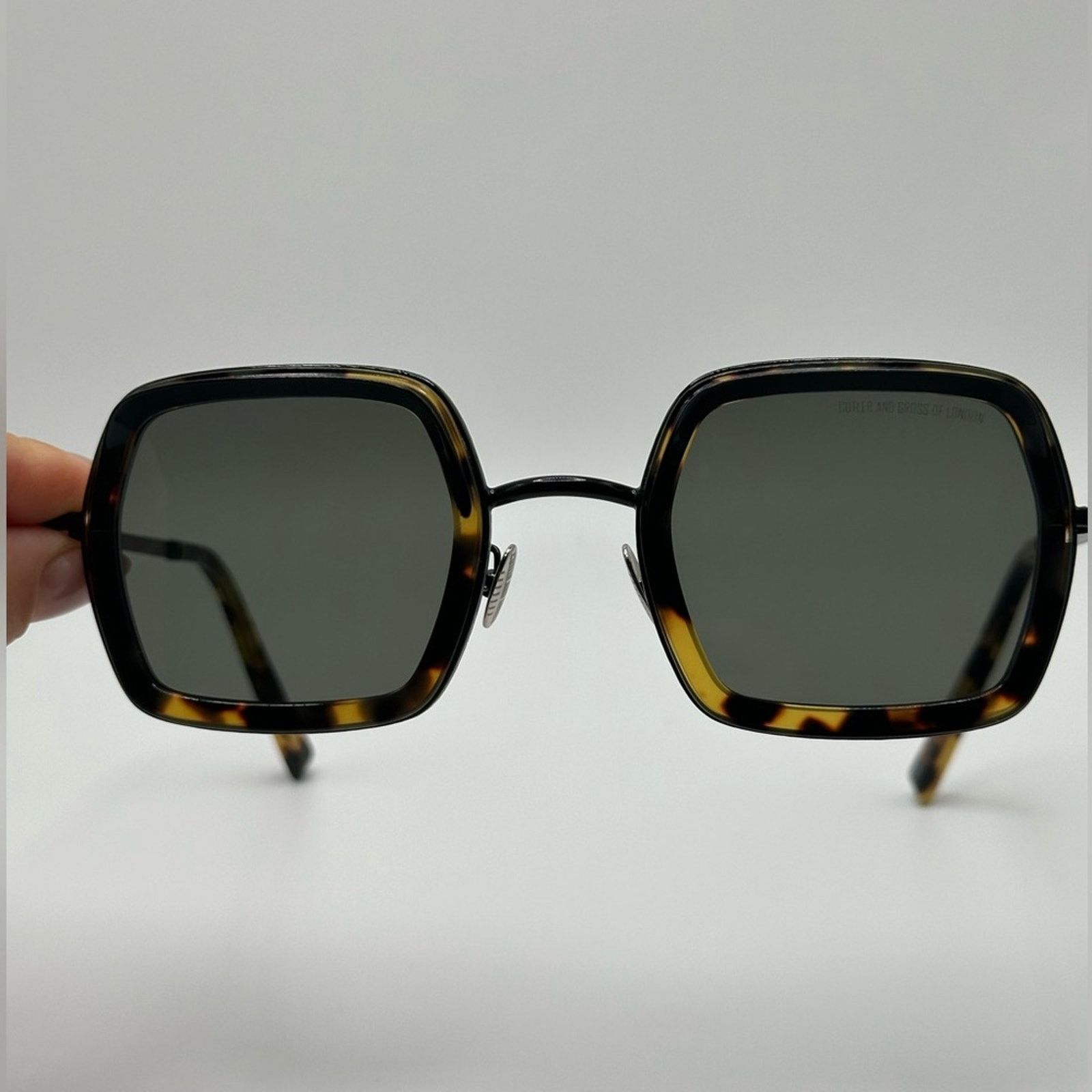 Cutler and Gross NEW CUTLER AND GROSS CG1301S 004 Black/Brown/Grey Unisex Size ONE SIZE - 2 Thumbnail