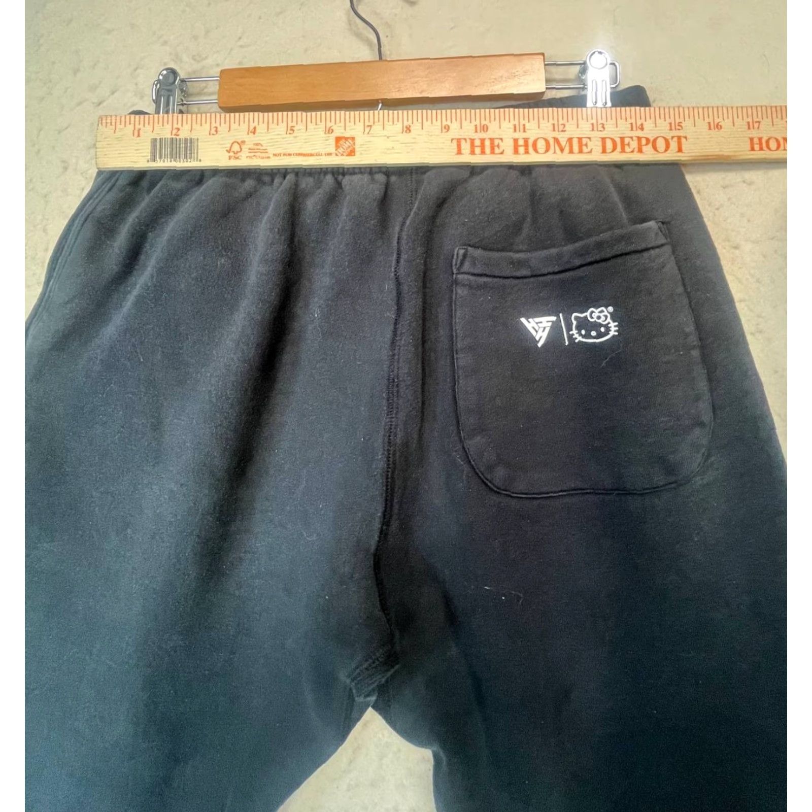 Vintage HHH Hello Kitty Sweatpants Women Black Size Small Jogger Active Gym Running Workout Size 28" / US 6 / IT 42 - 6 Thumbnail