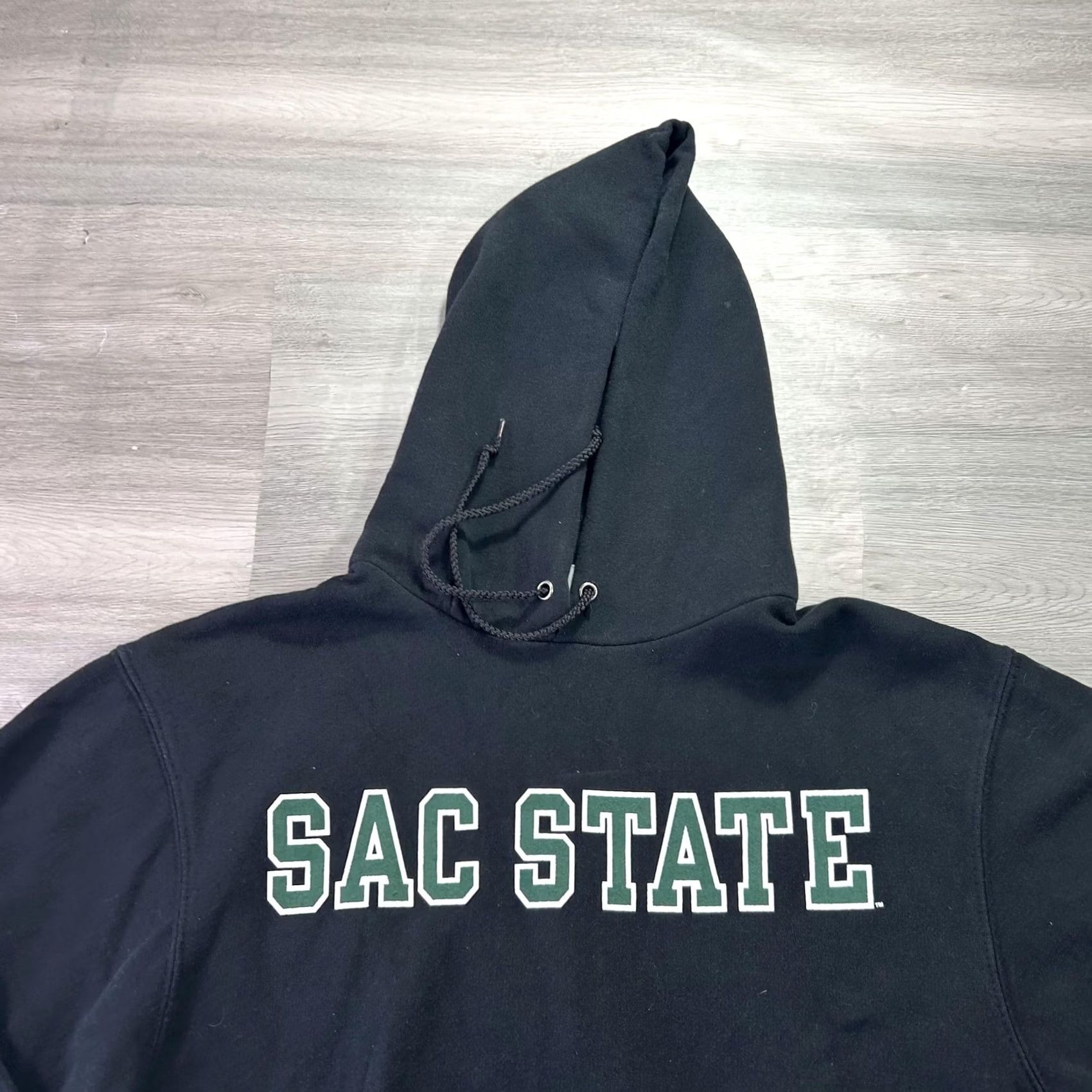 Champion VINTAGE Champion Sacramento State Hoodie Mens Small Black Pullover Fleece Sweatshirt Size US S / EU 44-46 / 1 - 4 Thumbnail
