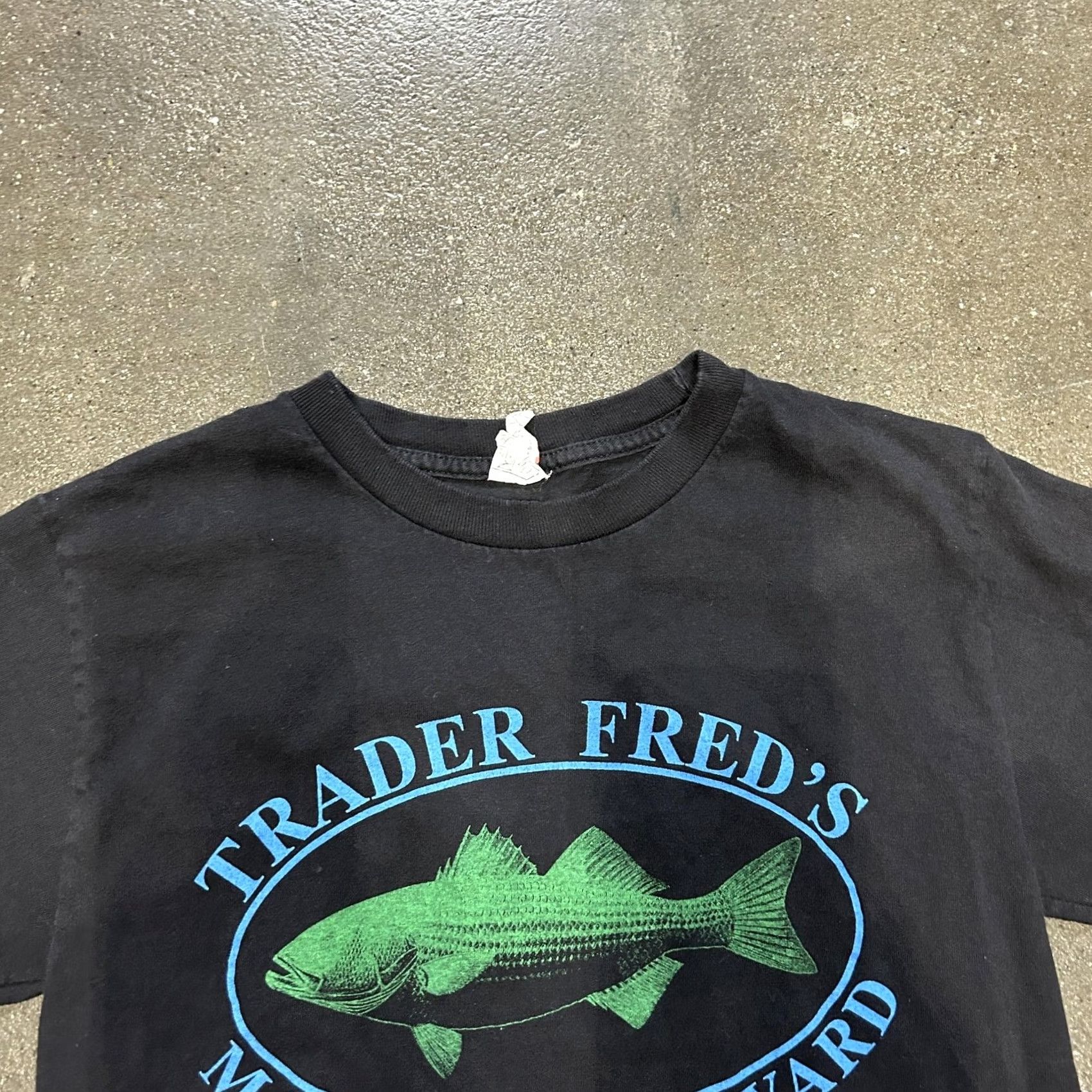 Vintage Trader Fred's Martha's Vineyard Shirt Mens Small Black Fish Graphic Tee Size US S / EU 44-46 / 1 - 2 Thumbnail
