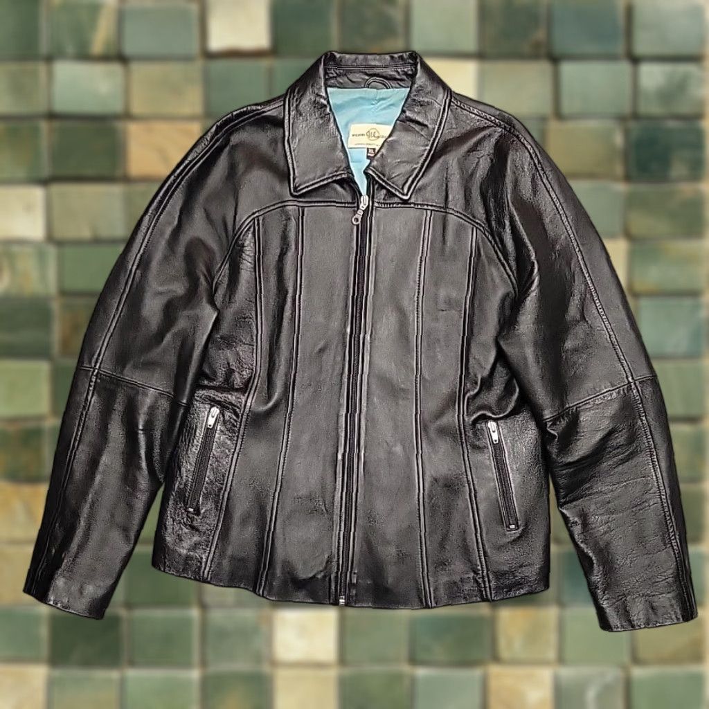 Vintage VINTAGE Wilsons Leather Jacket Womens XL Black Genuine Leather Moto Minimal Y2K 90s Biker Full Zip Lined Pockets Zipped Pockets Collared Size XL / US 12-14 / IT 48-50 - 1 Thumbnail