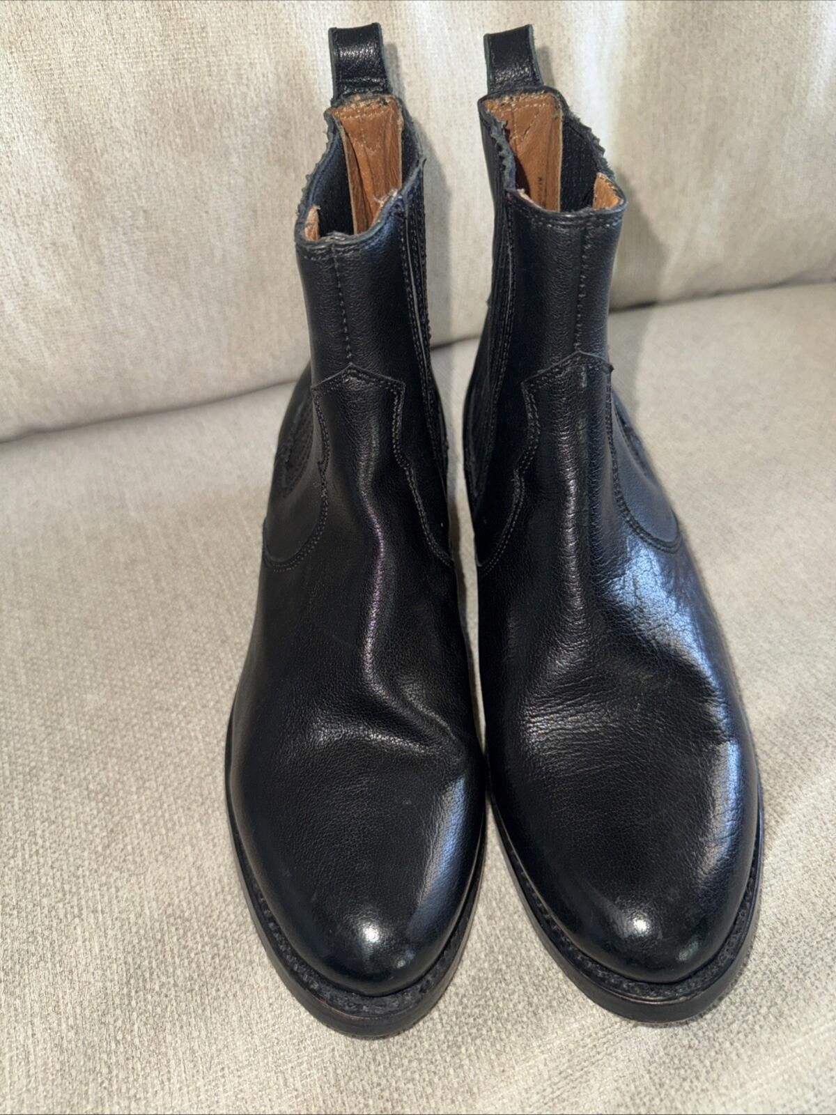 Frye Frye Women's Sacha Chelsea Boot Size 5 1/2 B EUC Size US 5.5 / IT 35.5 - 4 Thumbnail