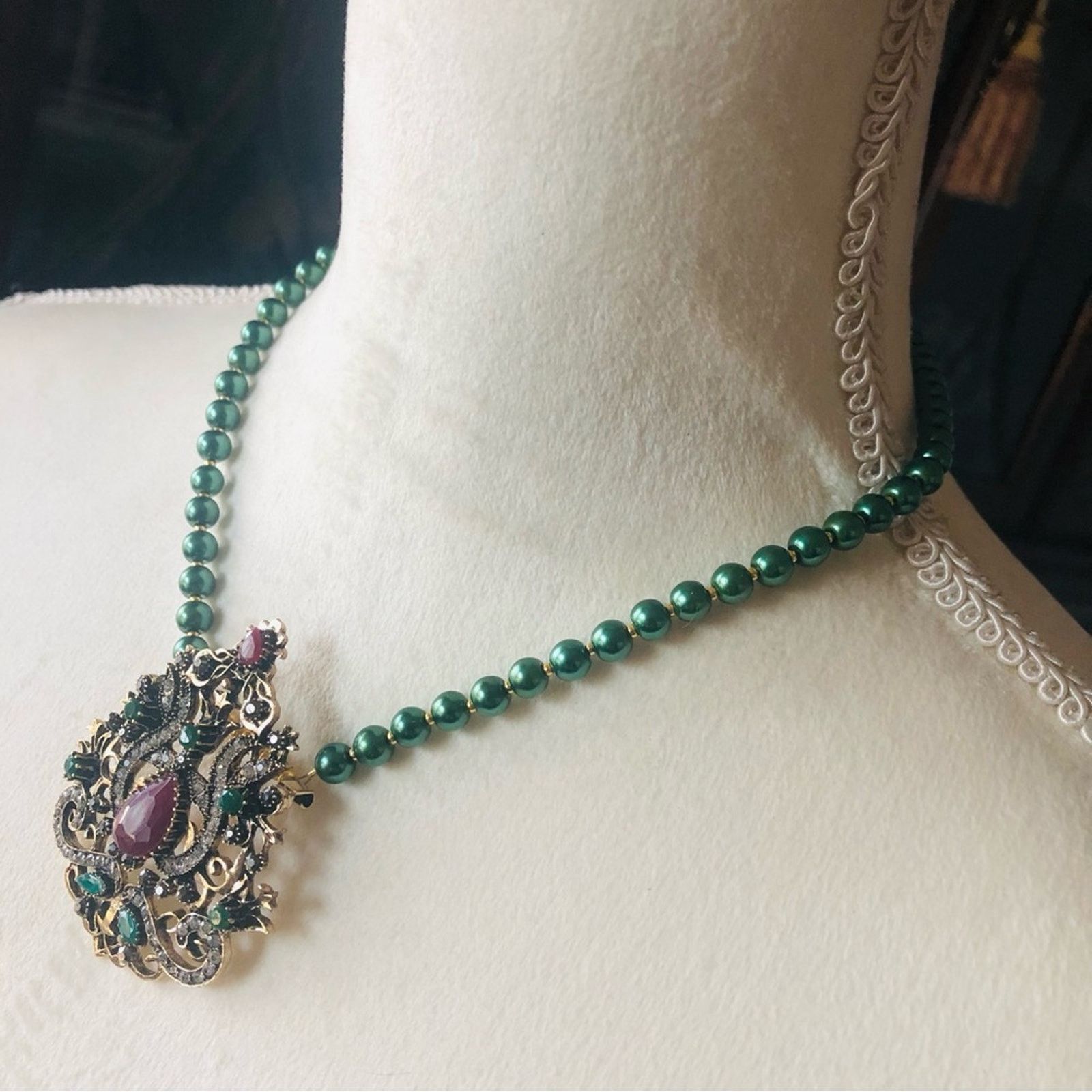 Handmade Handcrafted repurpose regal look stone Pearl necklace Size ONE SIZE - 5 Thumbnail