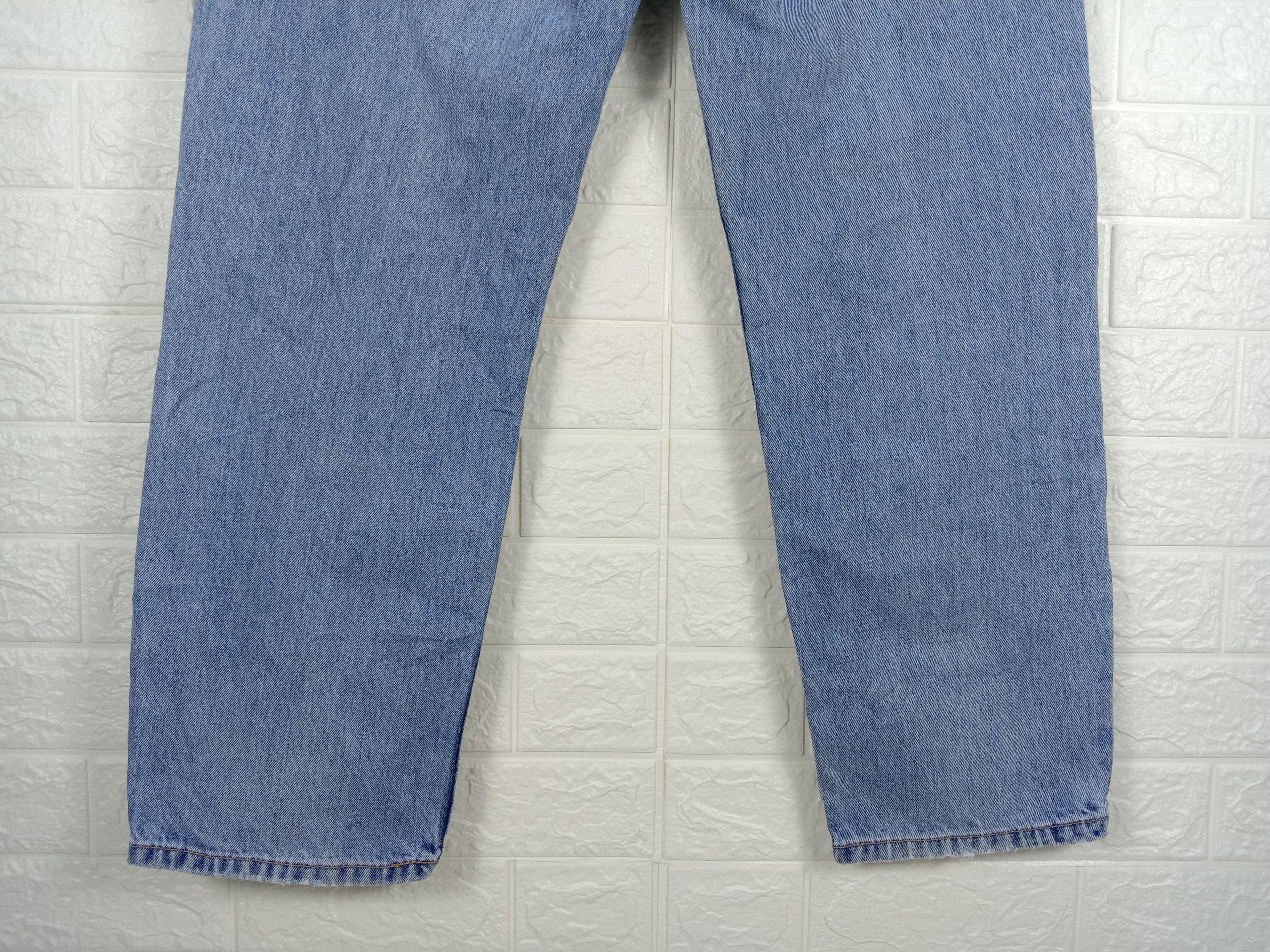 Levi's Vintage Levi's 550 Jeans Light Wash Distressed Denim Size US 32 / EU 48 - 8 Thumbnail