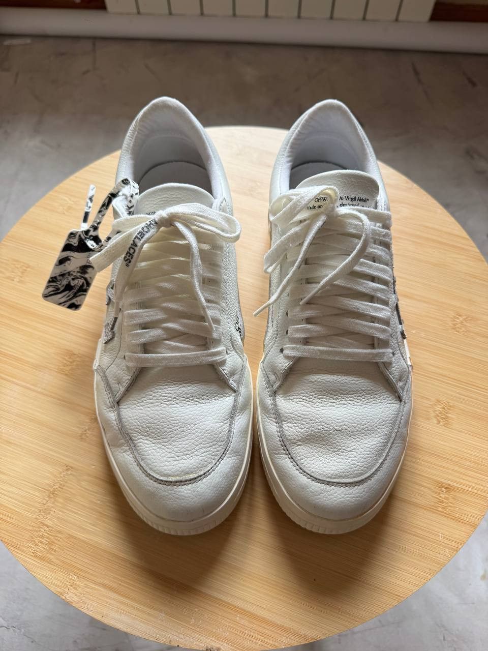 Off-White Off-white vulk low top leather sneakers Size US 10.5 / EU 43-44 - 2 Thumbnail