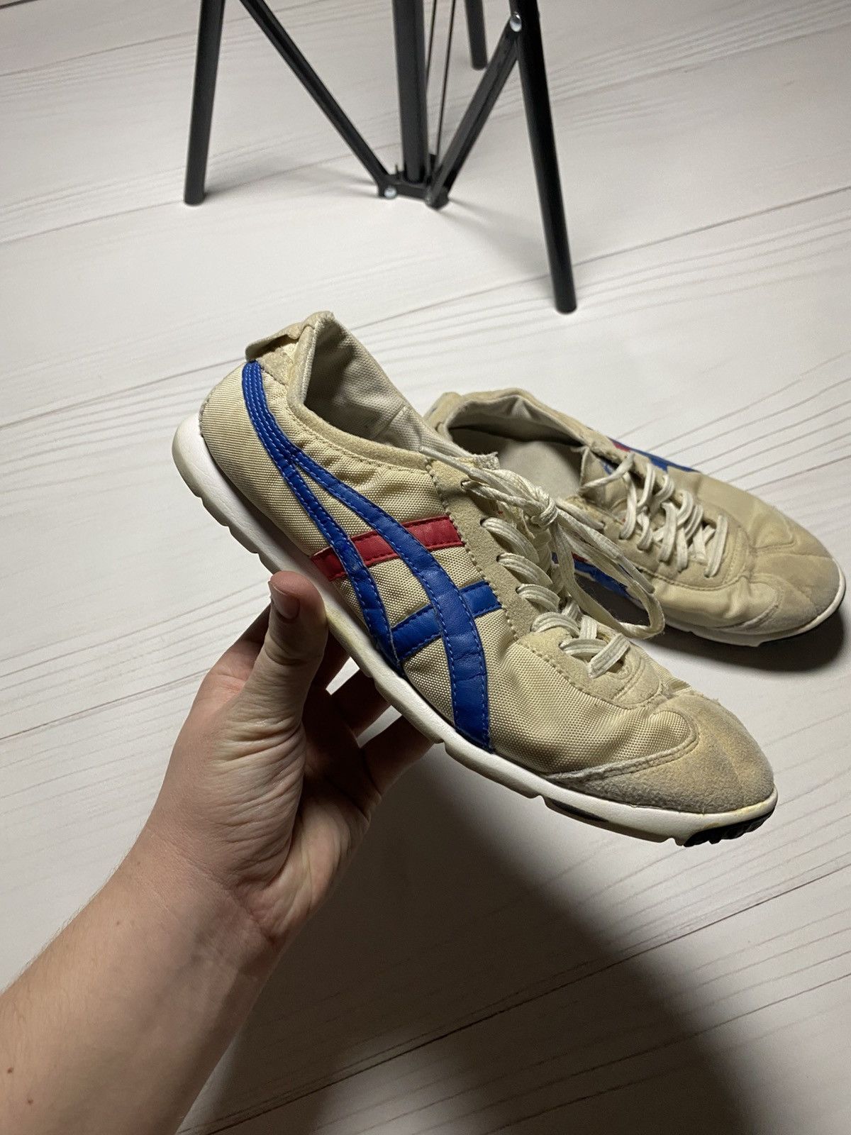 Japanese Brand × Onitsuka Tiger × Vintage Vintage Onitsuka Tiger Mexico 66 worn distressed sneakers Size US 6.5 / EU 39-40 - 1 Thumbnail