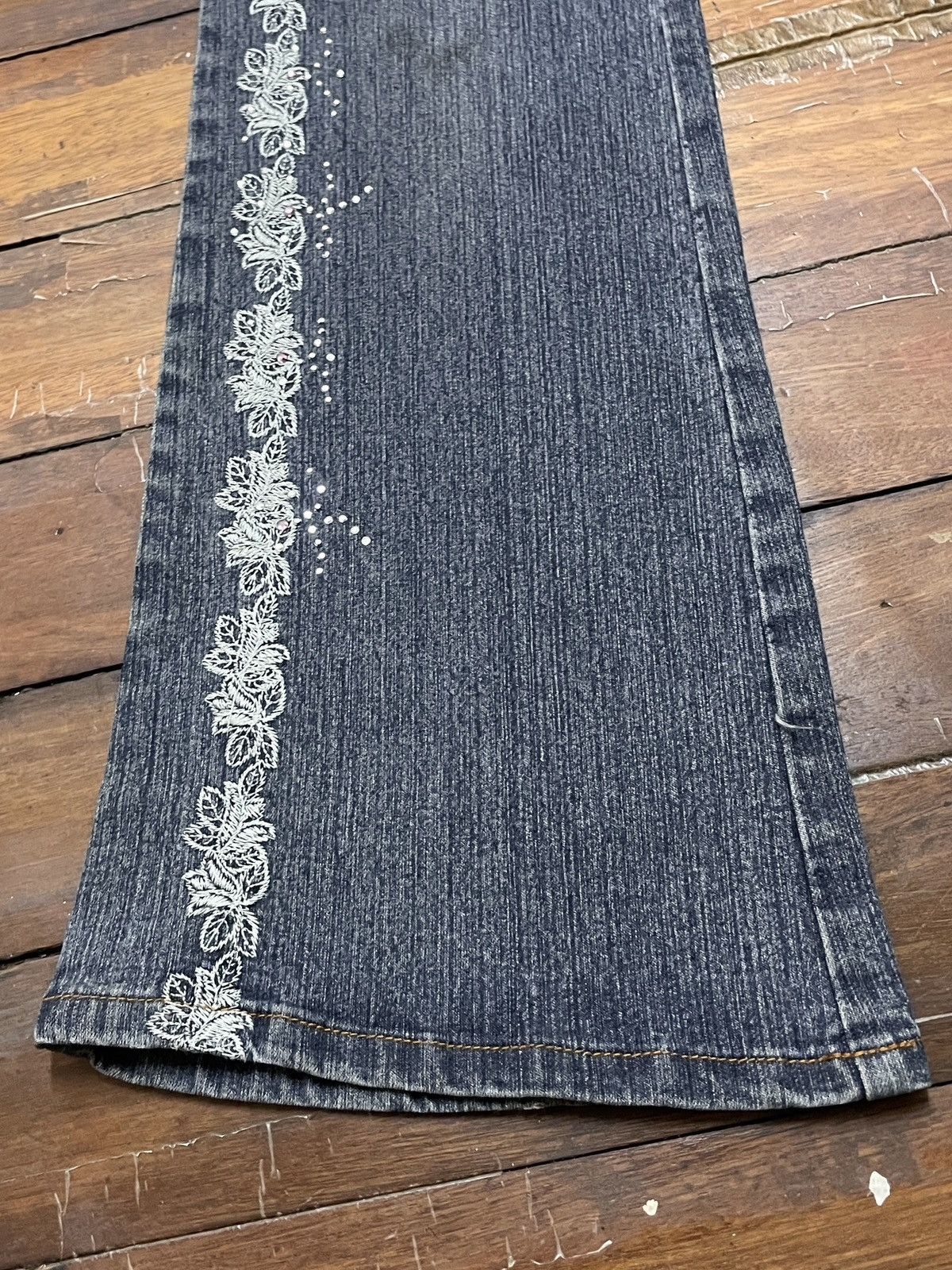 14th Addiction × Japanese Brand × Le Grande Bleu (L.G.B.) Rare Vintage Japanese Brand Haphazard Flared Jeans 2000s Size US 27 - 5 Thumbnail