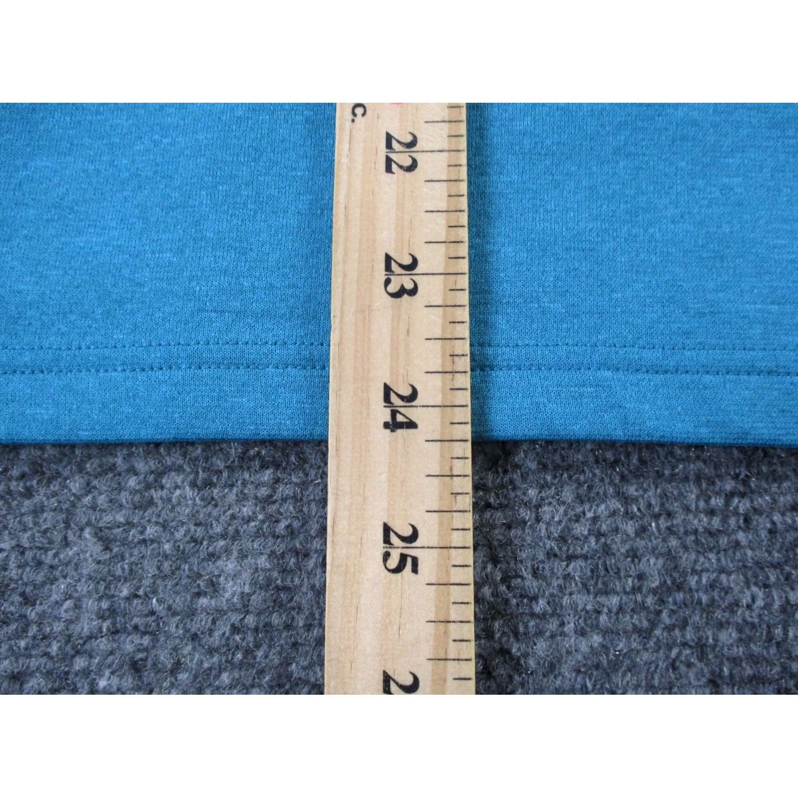 Patagonia Patagonia Shirt Womens M Blue Capilene 3 Midweight Base Layer Hiking Camping Shirt Womens M Blue Capilene 3 Midweight Base Layer Hiking Camping Size M / US 6-8 / IT 42-44 - 4 Thumbnail