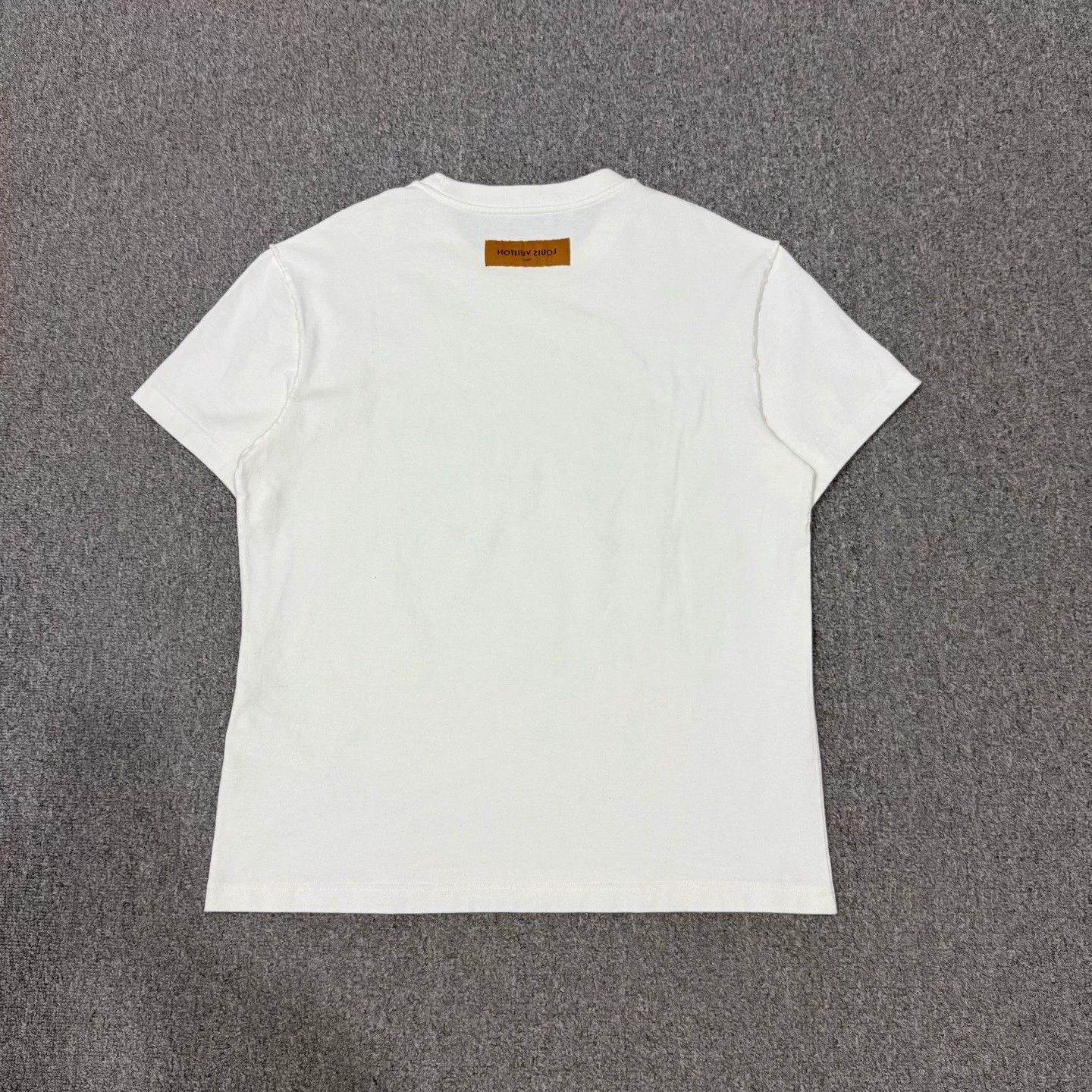 Louis Vuitton LV white/green embroidered plane logo short-sleeve L 95new Size L / US 10 / IT 46 - 2 Thumbnail