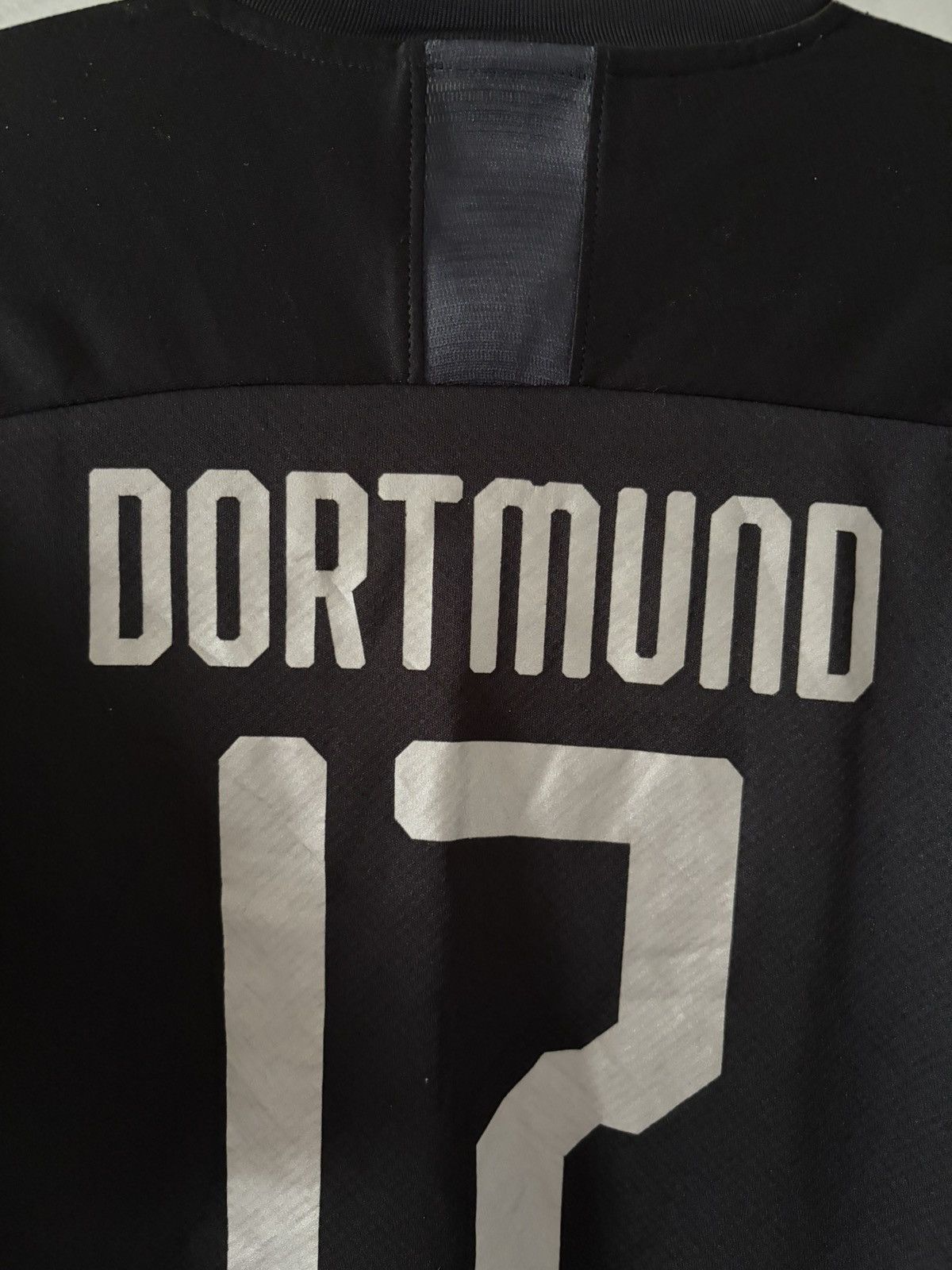 Puma BVB Puma 2019/2020 away Haaland Soccer Jersey Size US XL / EU 56 / 4 - 2 Thumbnail