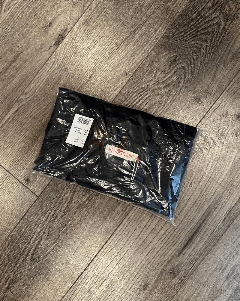 Other BNWT Revolution of 1995 - Boxy Black T-Shirt - Size Medium Size US M / EU 48-50 / 2 - 6 Thumbnail