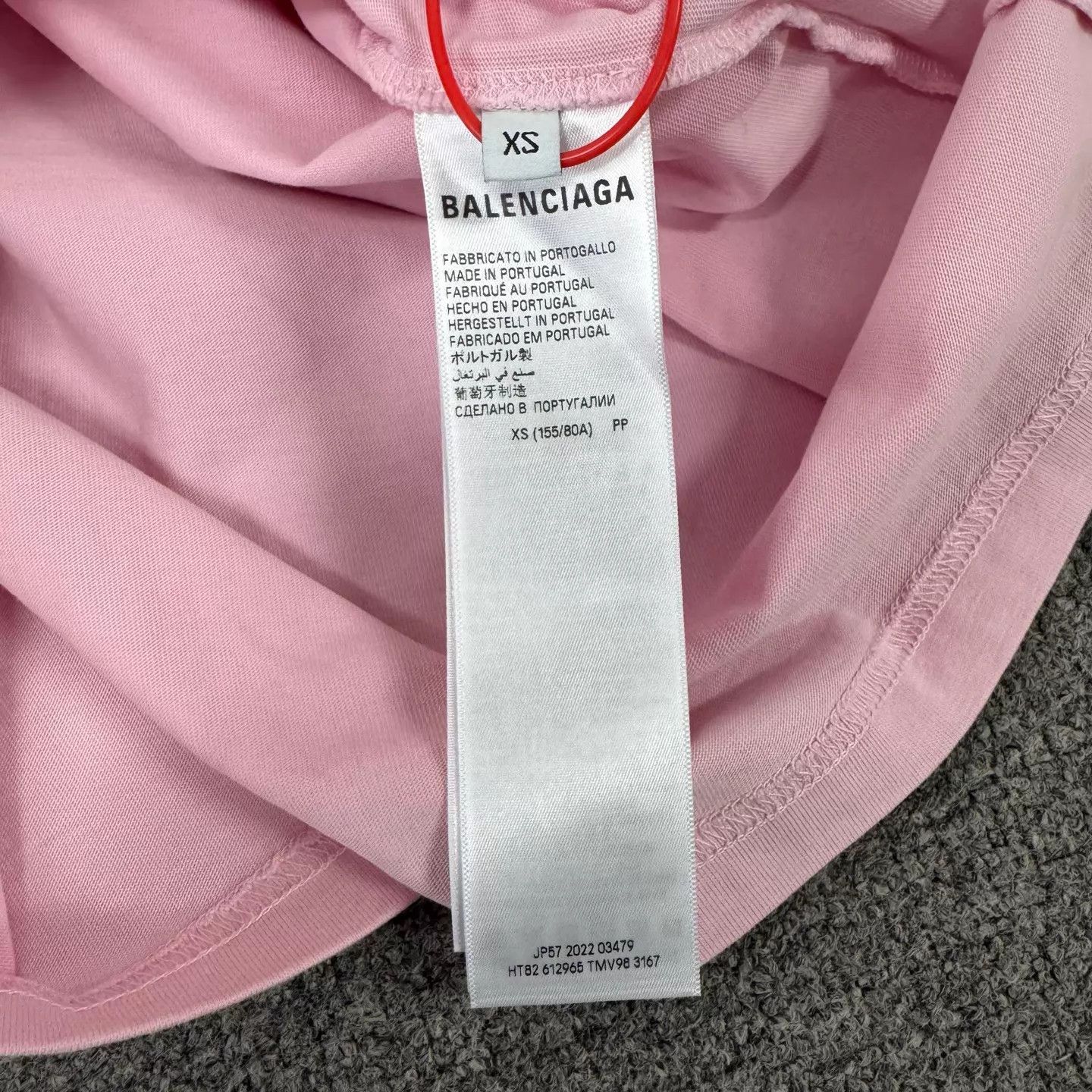 Balenciaga Balenciaga Pink Preppy Badge Print SS Tee XS 99N Size XS / US 0-2 / IT 36-38 - 6 Thumbnail