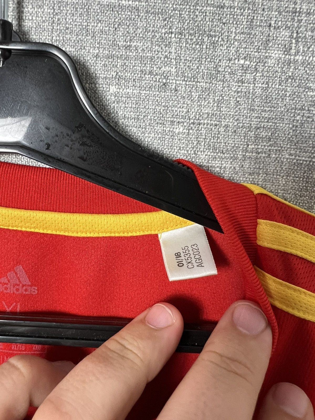 Adidas ADIDAS SPAIN NATIONAL TEAM 2017 / 2018 HOME FOOTBALL JERSEY Size US XL / EU 56 / 4 - 13 Thumbnail