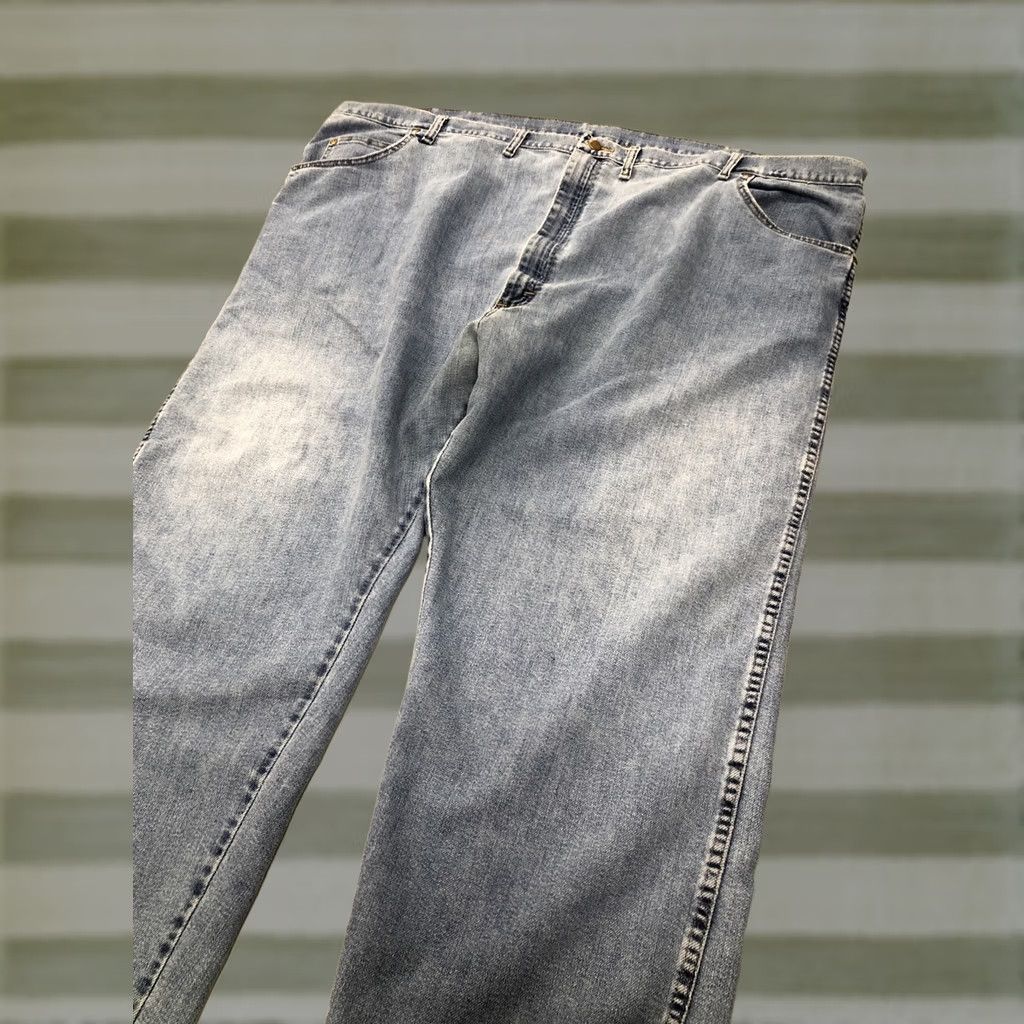 Wrangler Wrangler Jeans Mens 52x29 Regular Straight Cotton Classic Blue Denim Rugged Wear 90s Western Cowboy USA Streetwear 5-Pocket Mens Regular Jeans Size US 36 / EU 52 - 1 Thumbnail